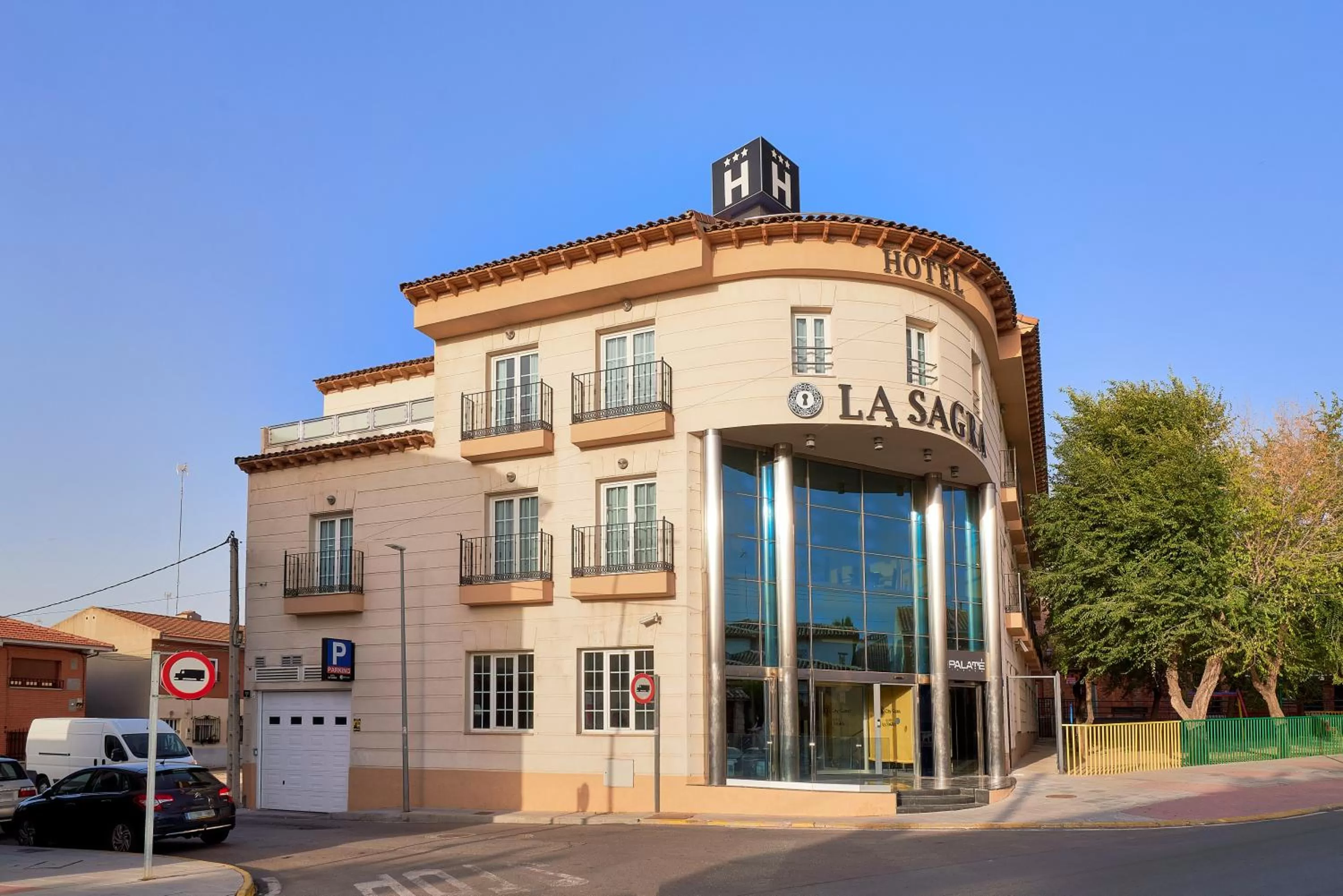 Smart Hotel La Sagra