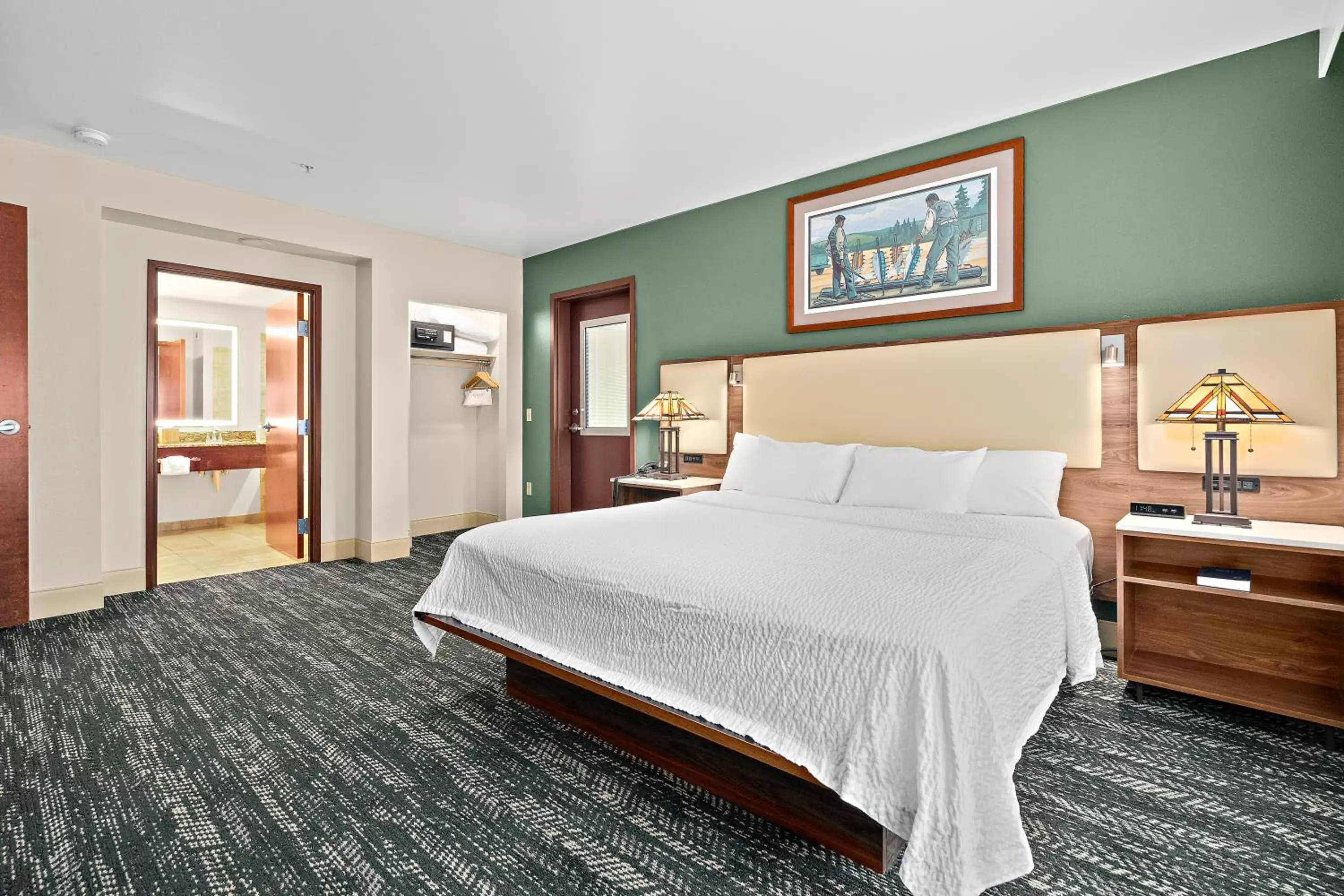 Chehalis River Suite - Smoking in Lucky Eagle Casino & Hotel (Washington) Chehalis River Suite - Smoking in Lucky Eagle Casino & Hotel (Washington)