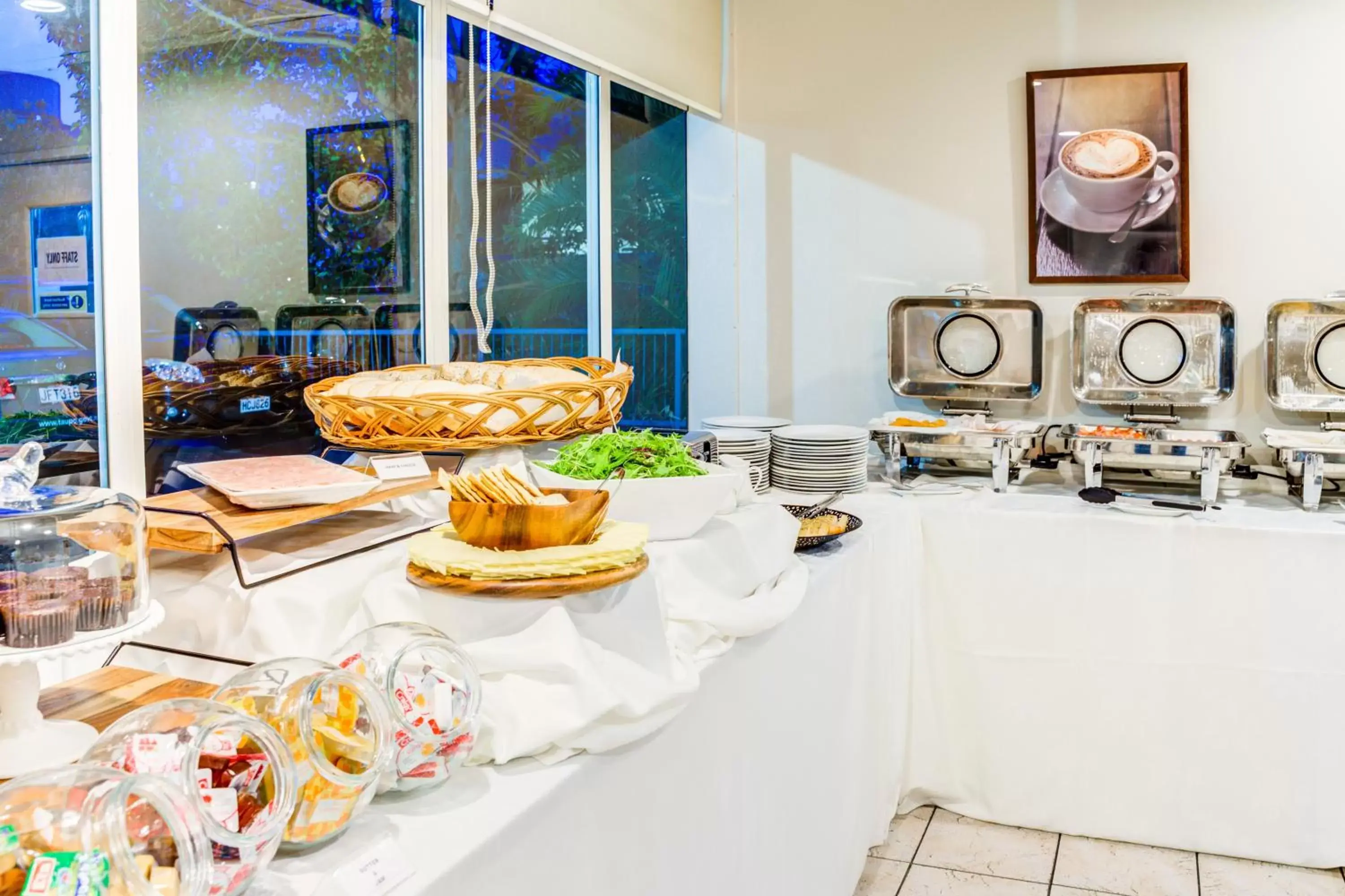 Buffet breakfast, Food in Ascotia Off Queen
