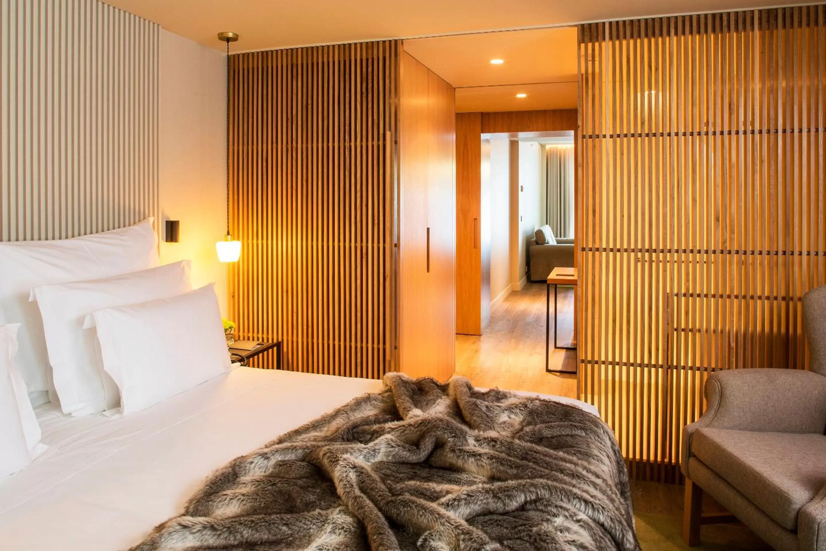 Bedroom, Bed in Memmo Príncipe Real - Design Hotels