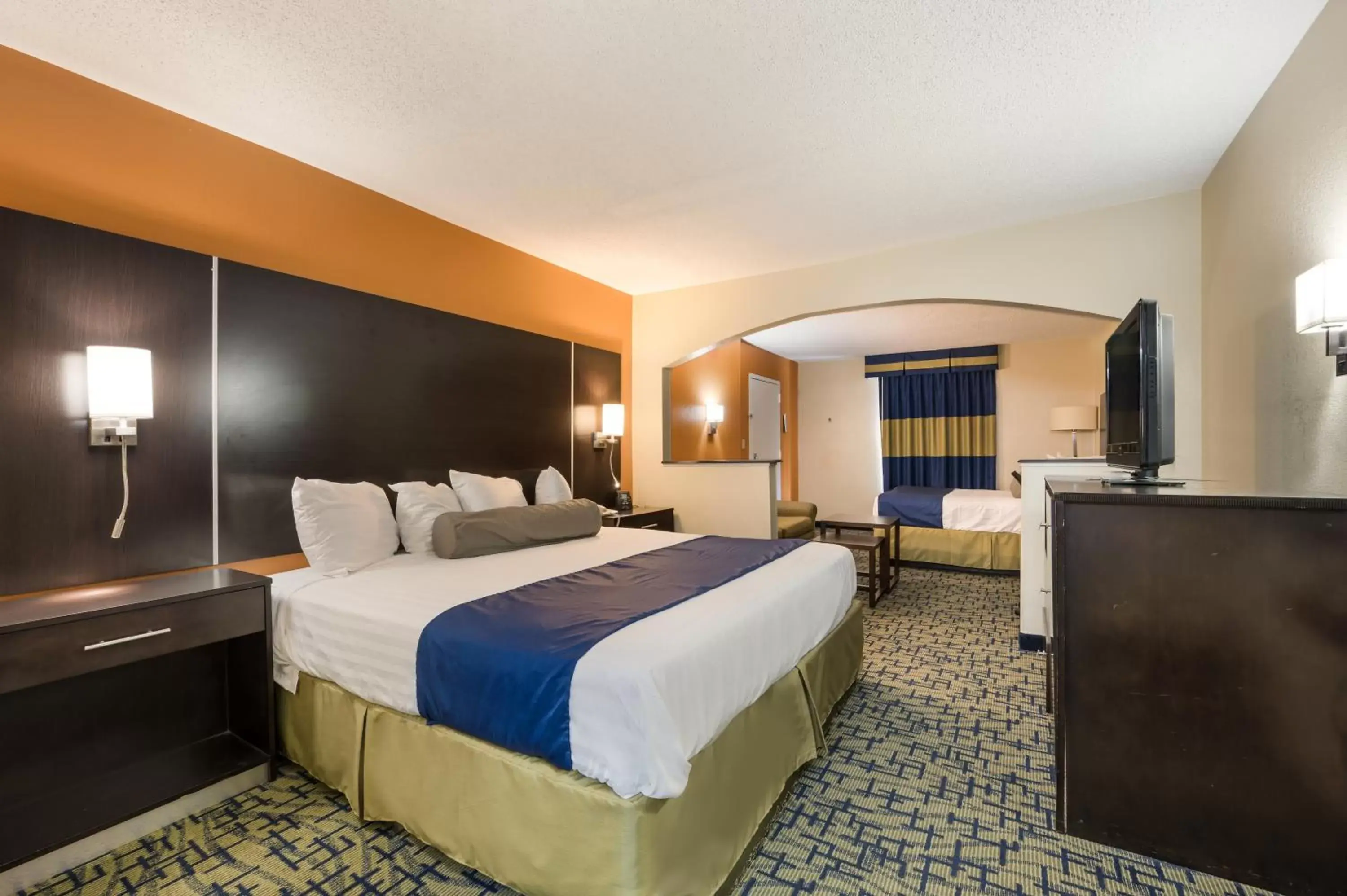 Bed in SureStay Hotel by Best Western Meridian