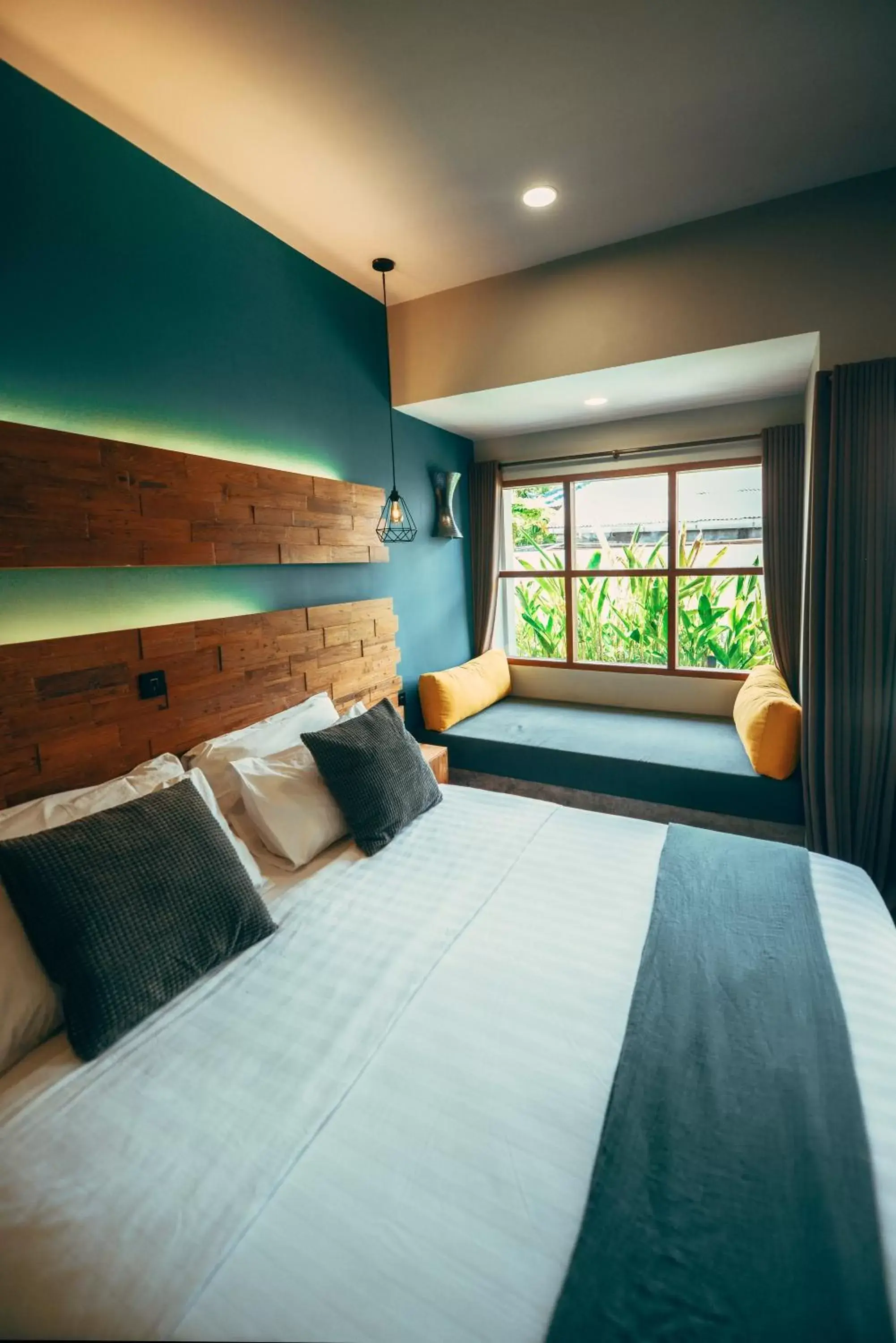 Deluxe Poolside Room in Trawangan Dive Resort Deluxe Poolside Room in Trawangan Dive Resort