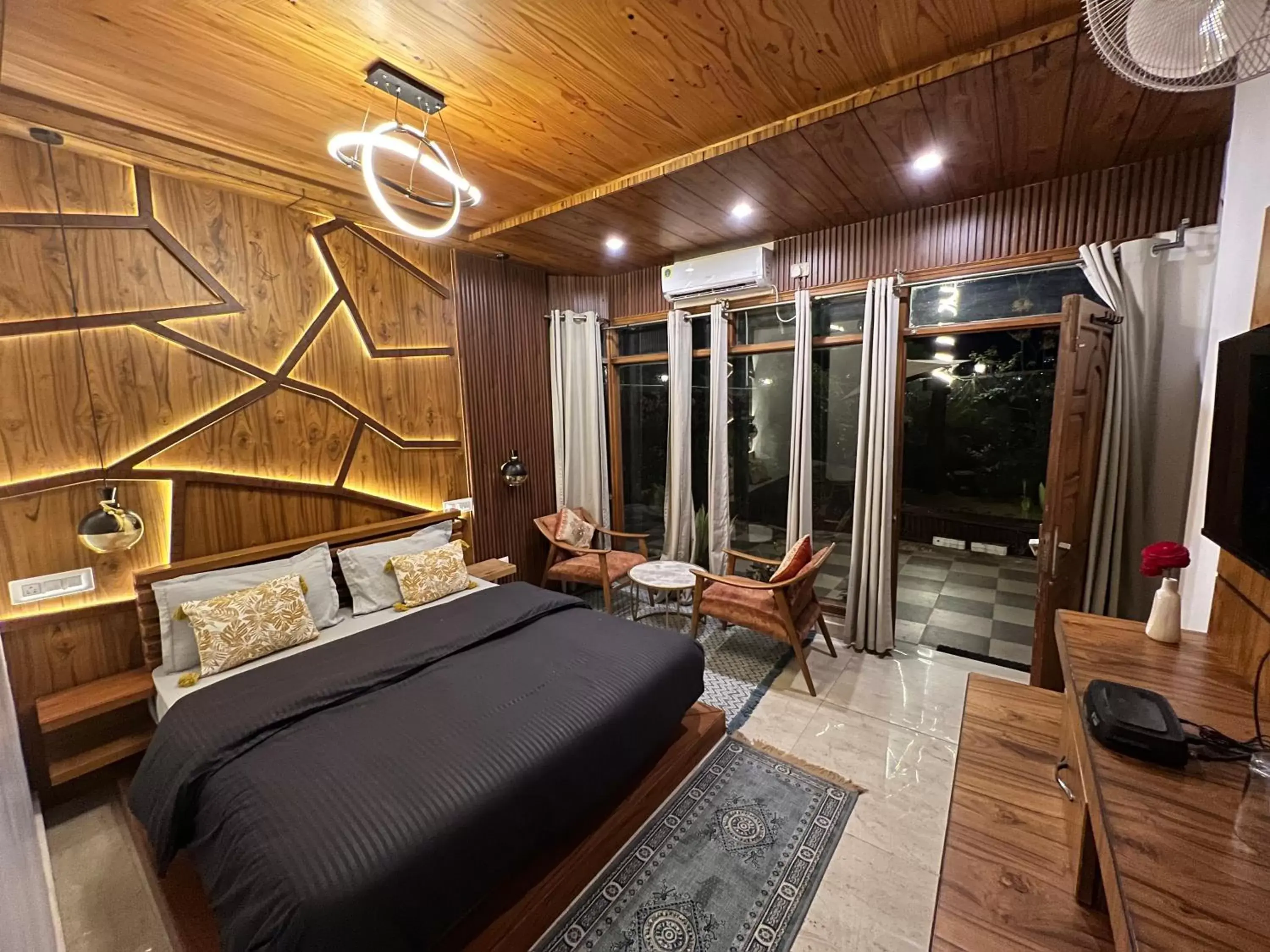 Deluxe Queen Room in House of lights Deluxe Queen Room in House of lights