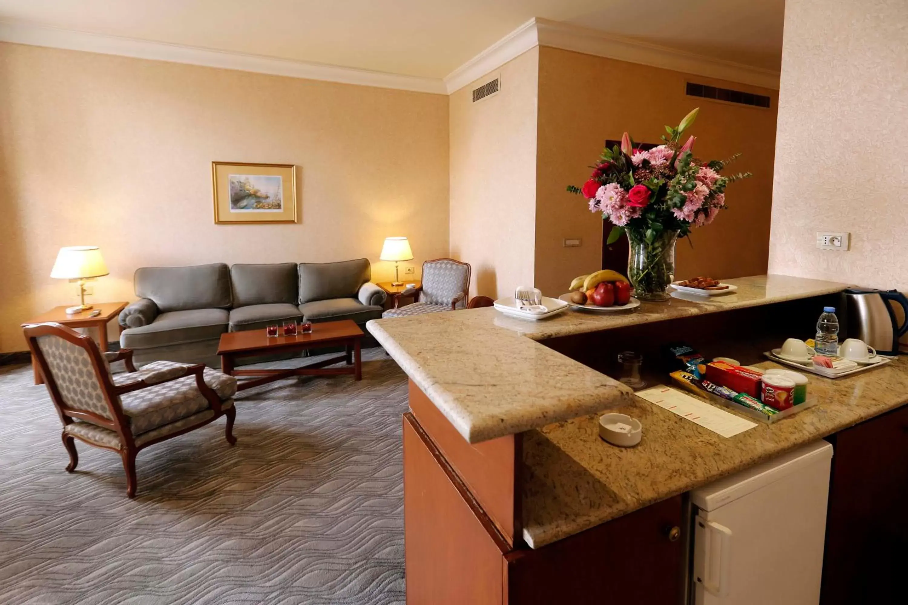 Living room, Seating Area in Bayview Hotel Beirut