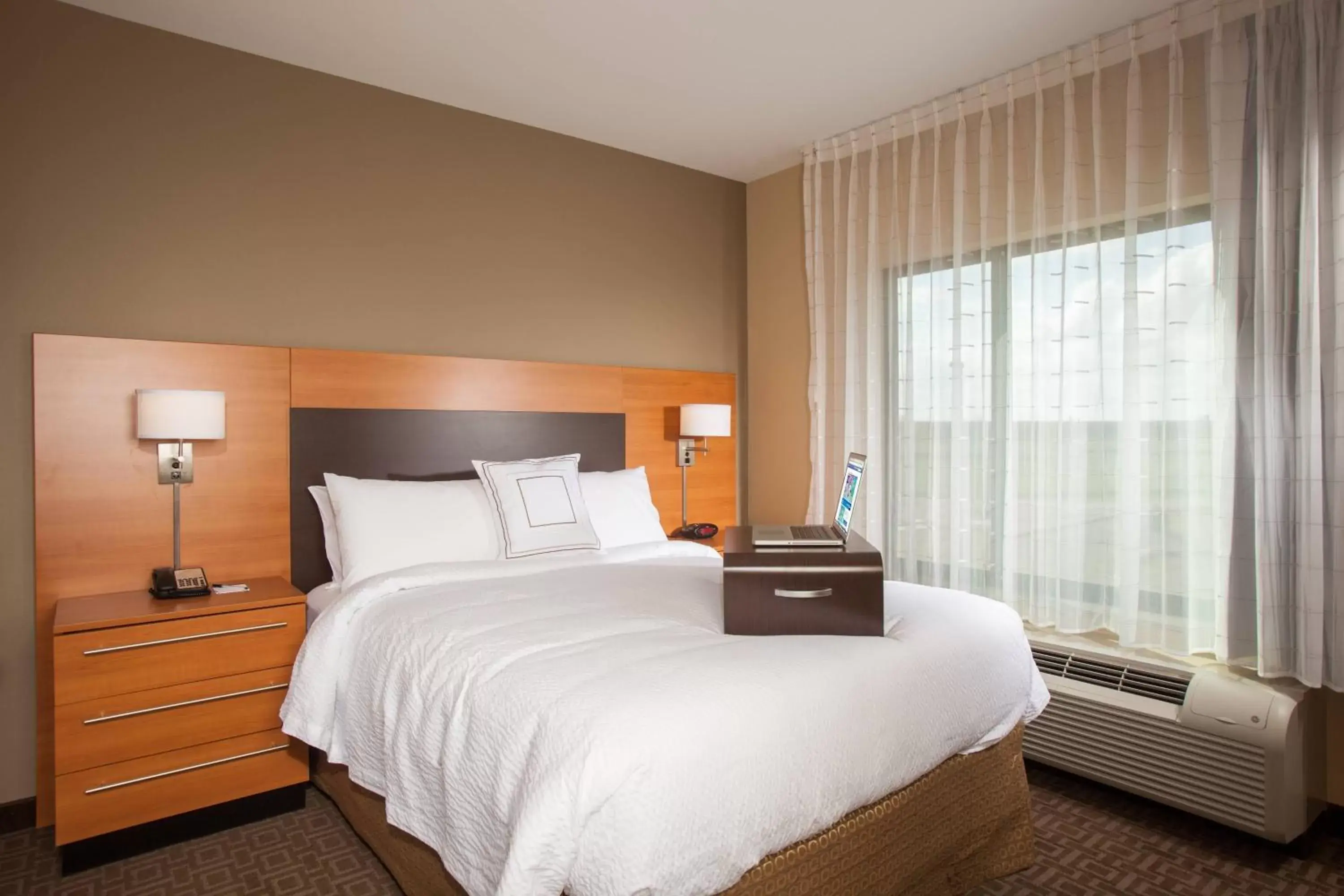 Photo of the whole room, Bed in TownePlace Suites by Marriott Cheyenne Southwest/Downtown Area