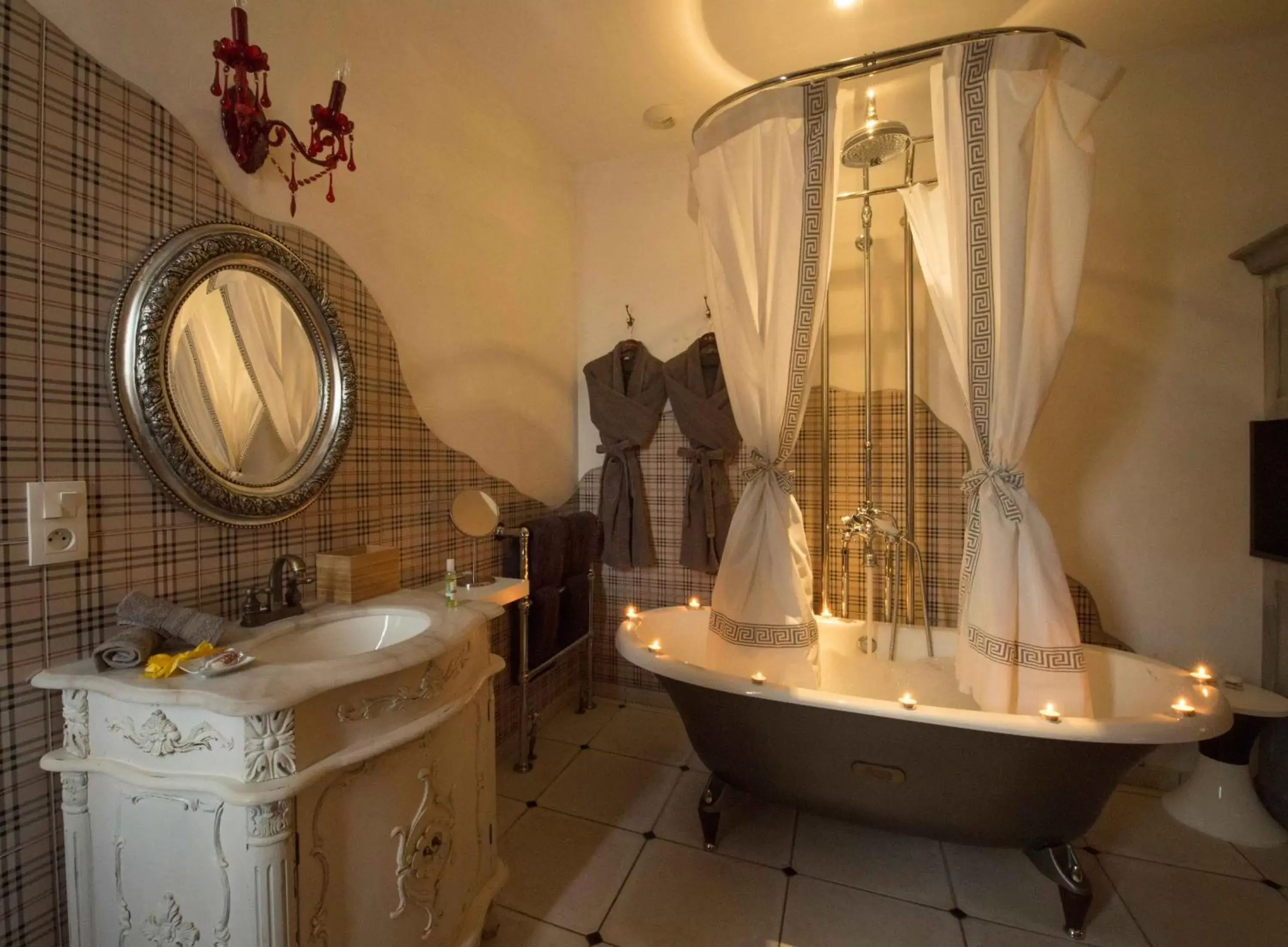 Bathroom in Le Mascaret - Restaurant Hotel Spa