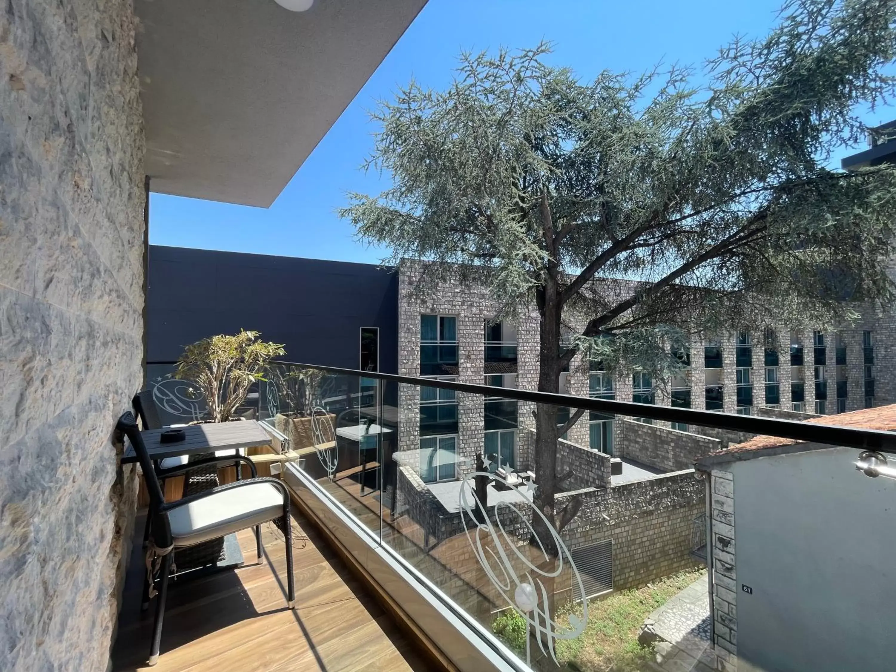 Balcony/Terrace in Hotel Butua Residence