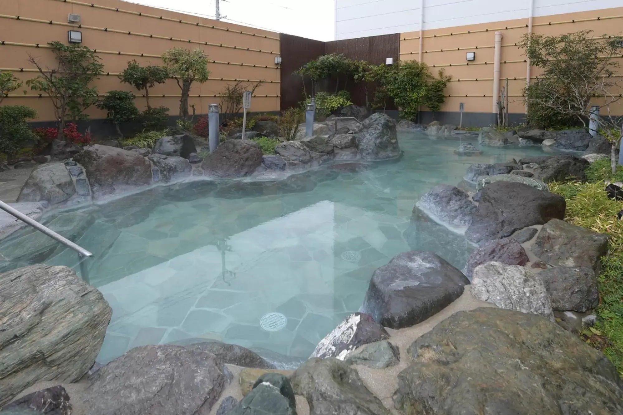 Open Air Bath in Castle Inn Toyokawa