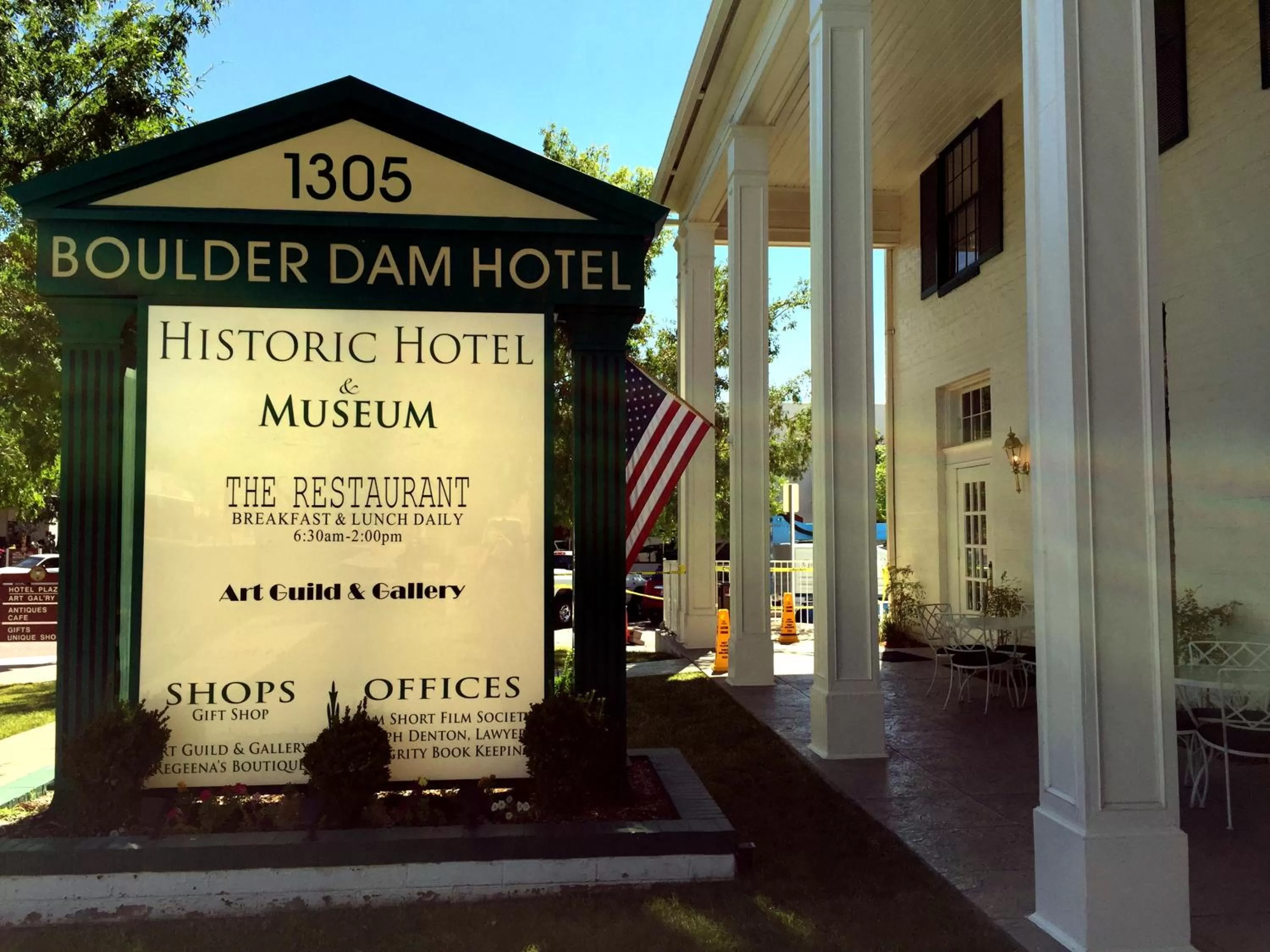 Facade/entrance in Boulder Dam Hotel