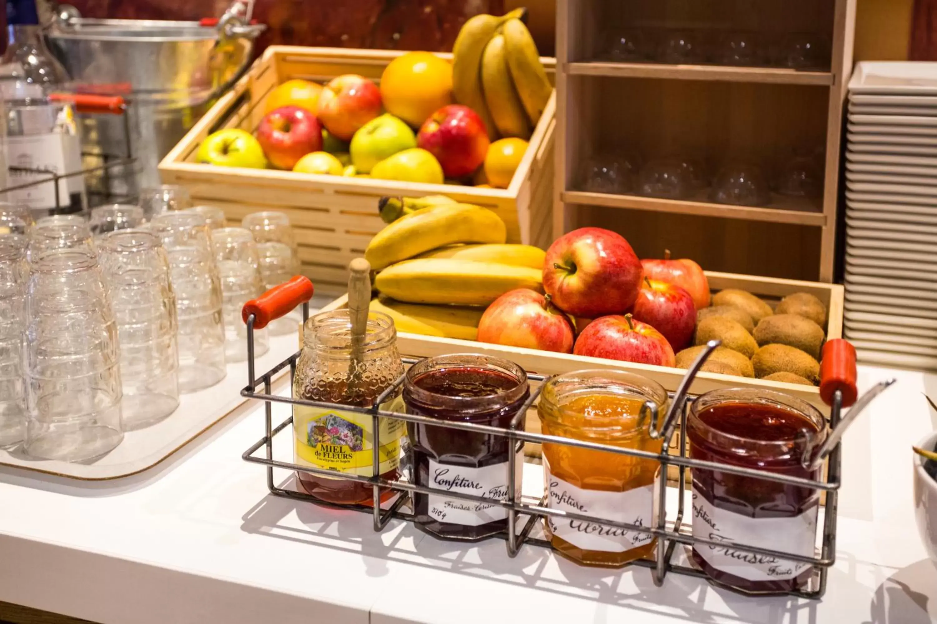 Food and drinks in ibis Bordeaux Centre Gare Saint Jean Euratlantique Food and drinks in ibis Bordeaux Centre Gare Saint Jean Euratlantique