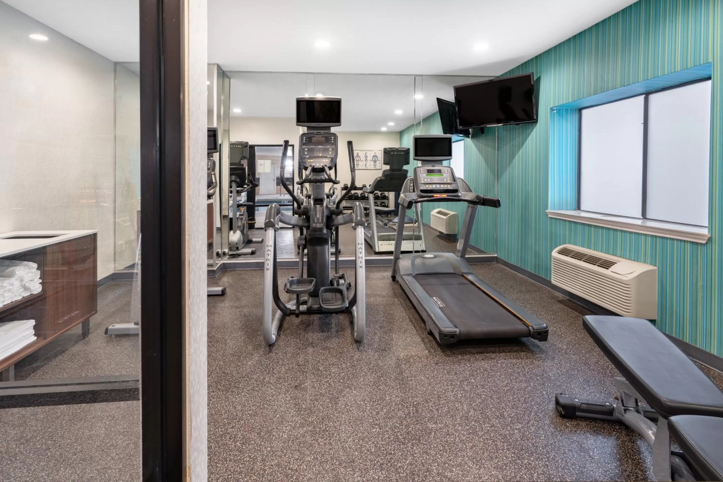 Fitness centre/facilities in Holiday Inn Express Hotel & Suites Albuquerque - North Balloon Fiesta Park by IHG