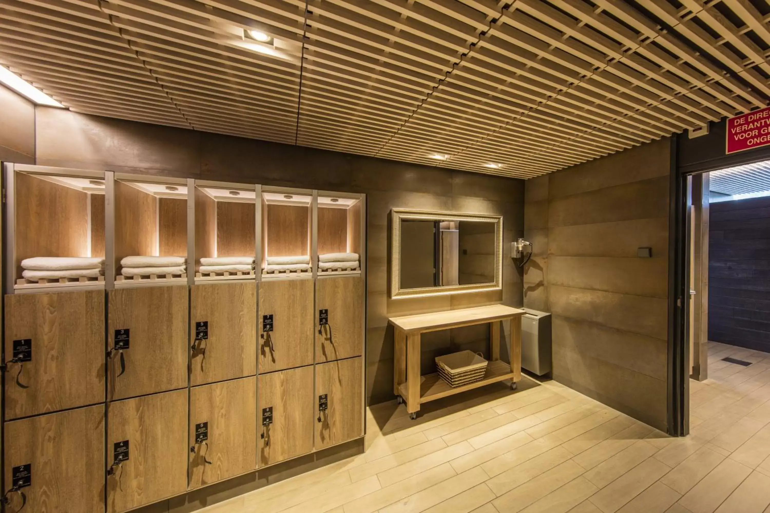 Swimming pool in Hotel Mitland Swimming pool in Hotel Mitland