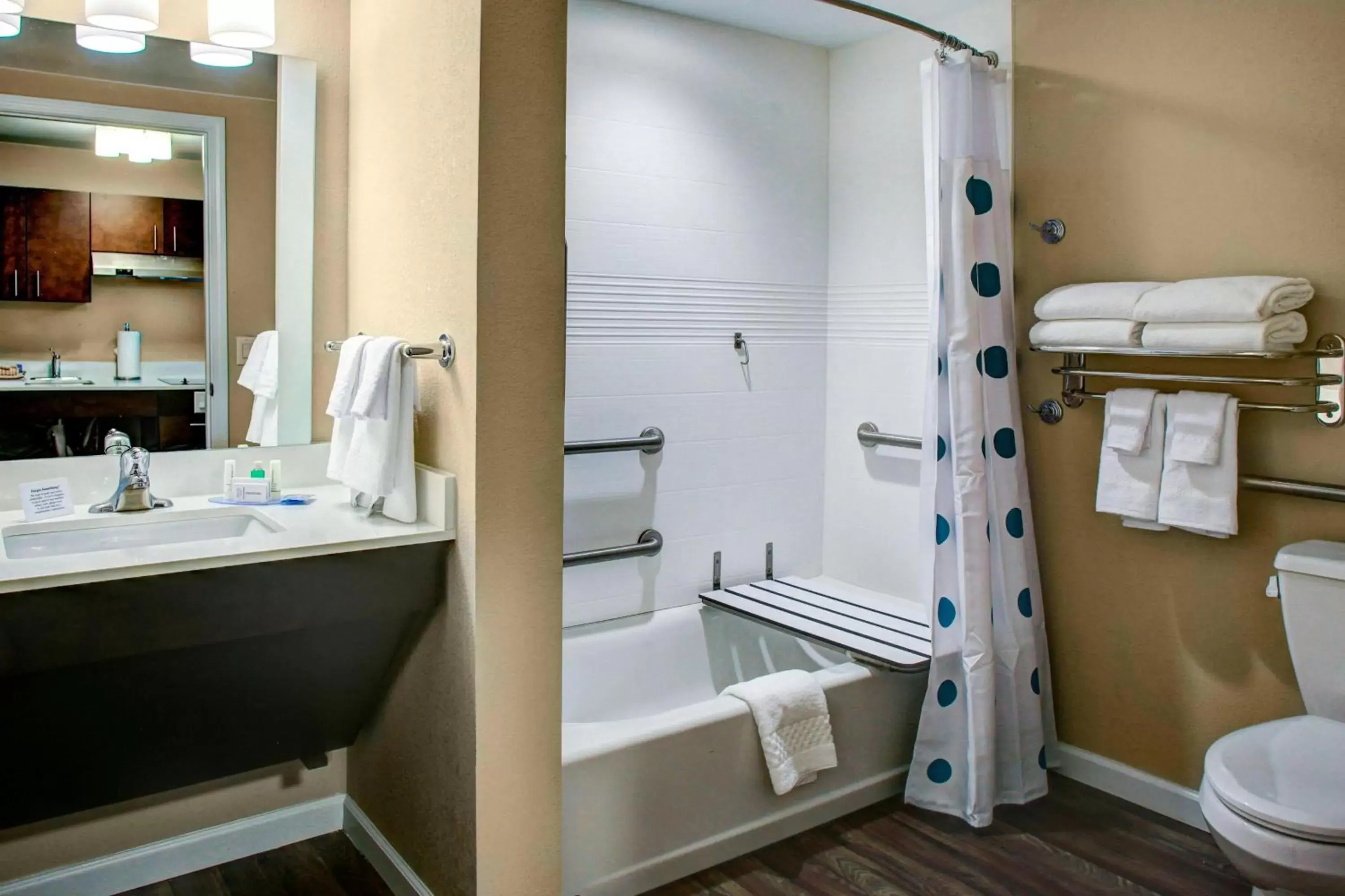 Bathroom in TownePlace Suites by Marriott Macon Mercer University