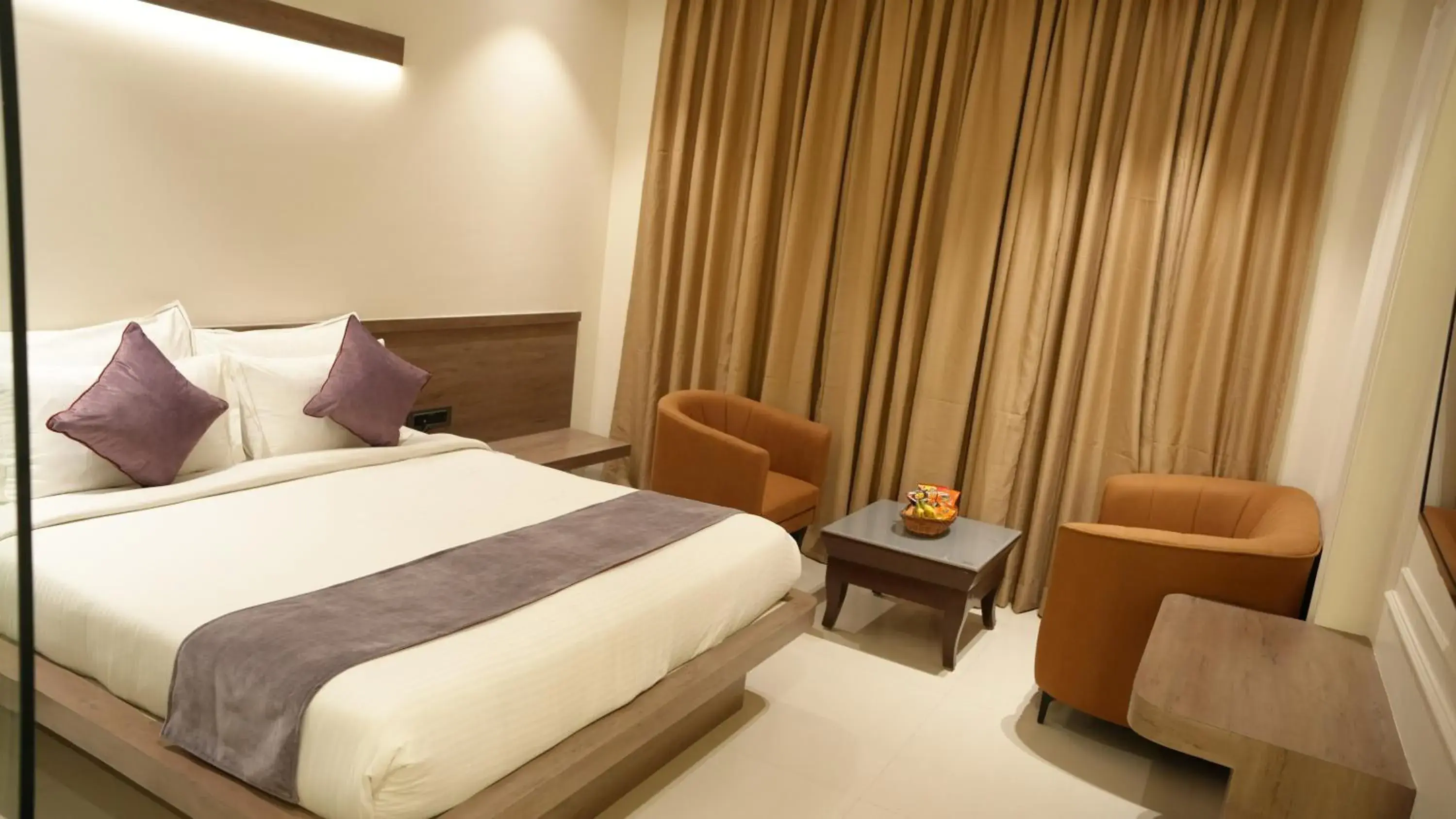 Bed in Jivanta Hotel [Shirdi]