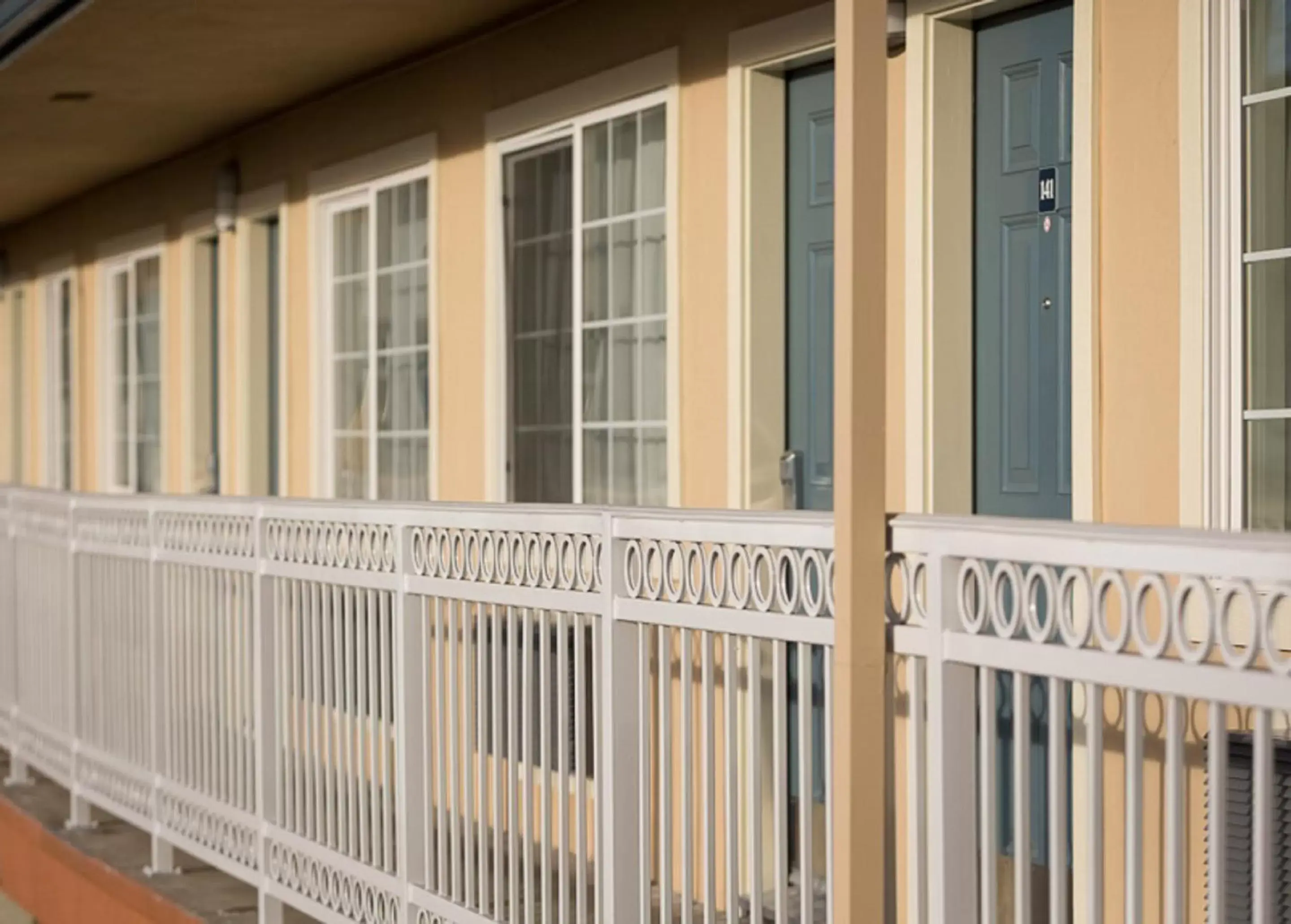 Decorative detail, Balcony/Terrace in Howard Johnson By Wyndham Berkeley