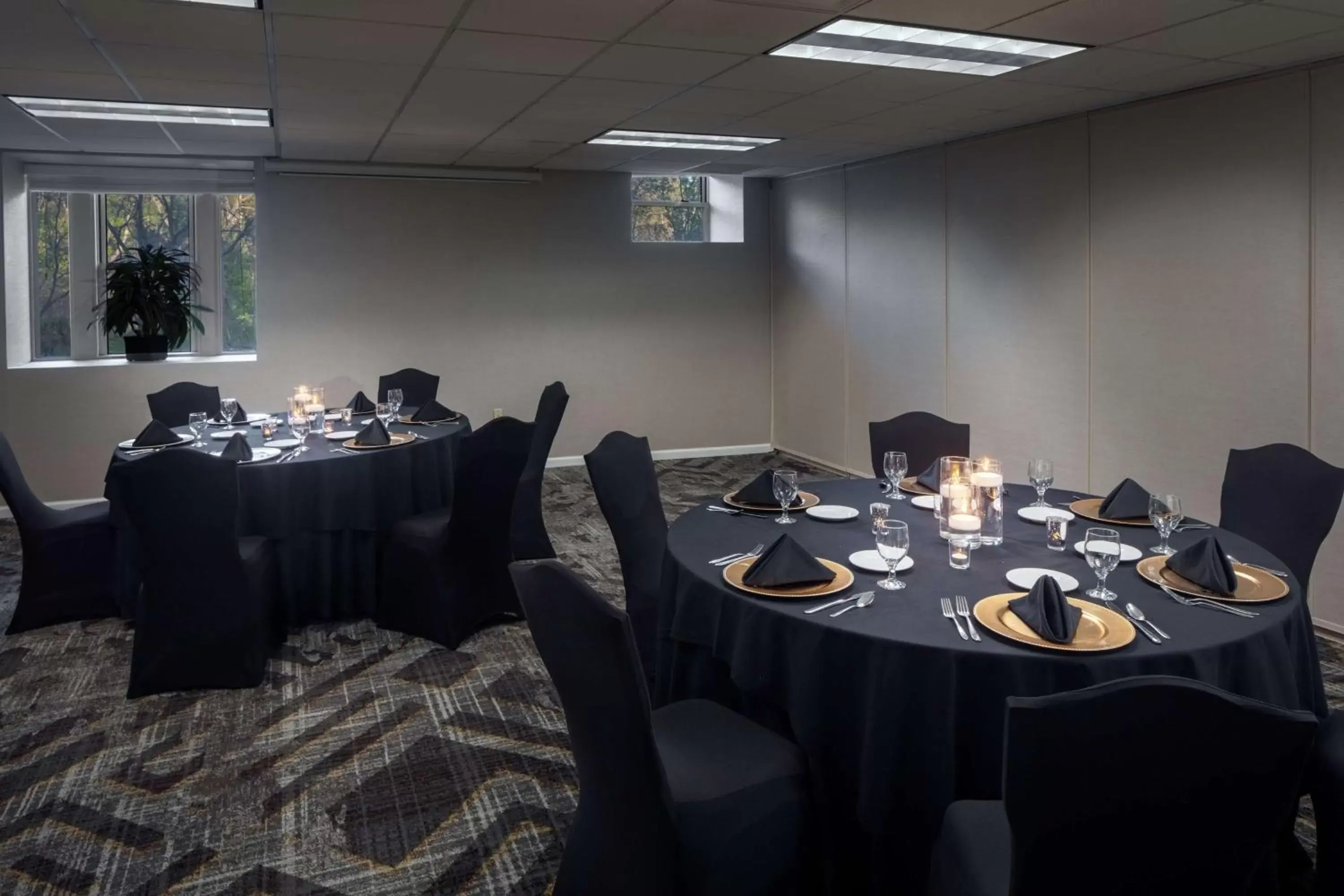 Meeting/conference room, Banquet Facilities in The Elms Hotel & Spa, a Destination by Hyatt Hotel