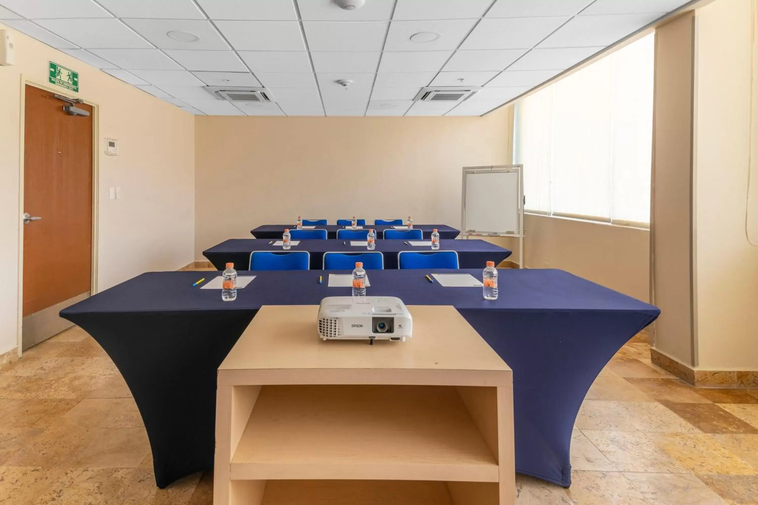 Meeting/conference room in City Express by Marriott Cancun