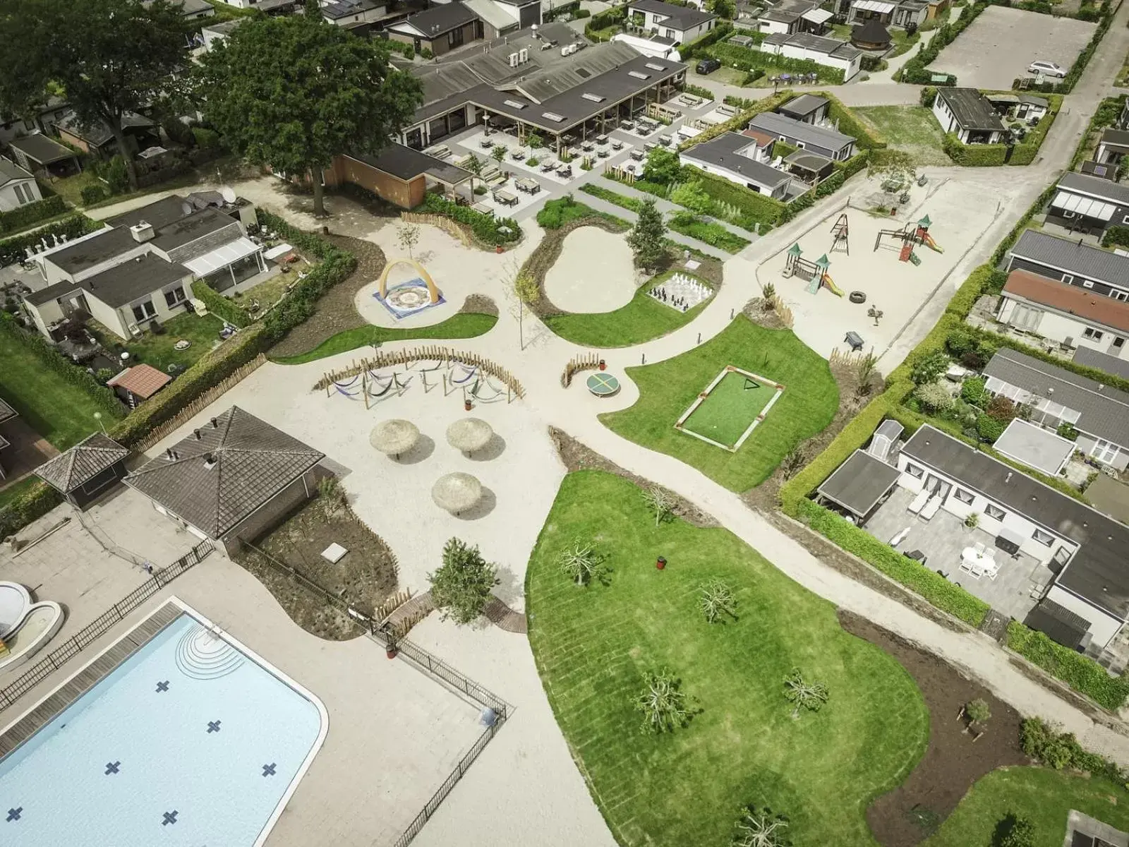 Swimming pool, Bird's-eye View in Hotel de Boshoek