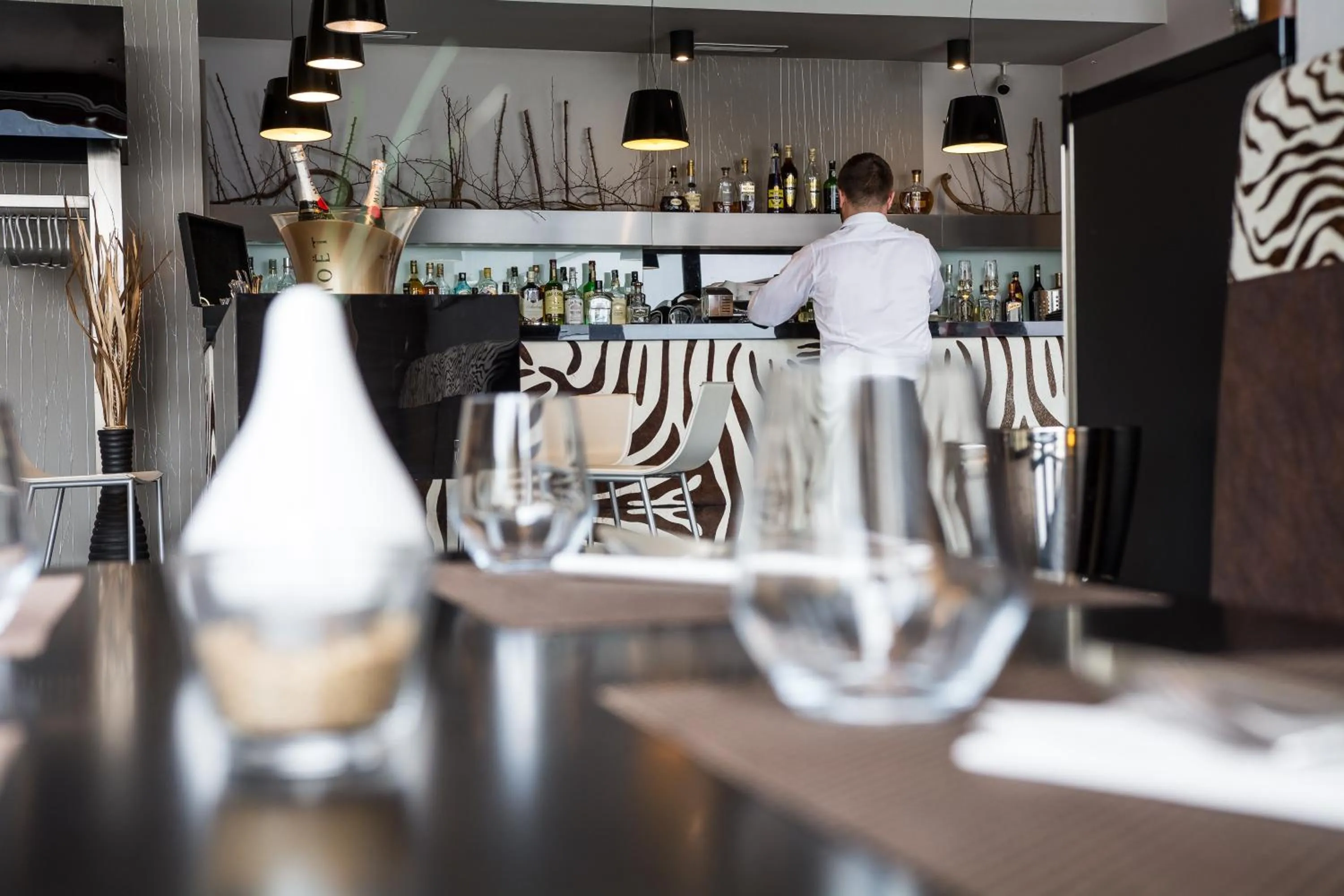 Restaurant/places to eat in Volcano Spa Hotel