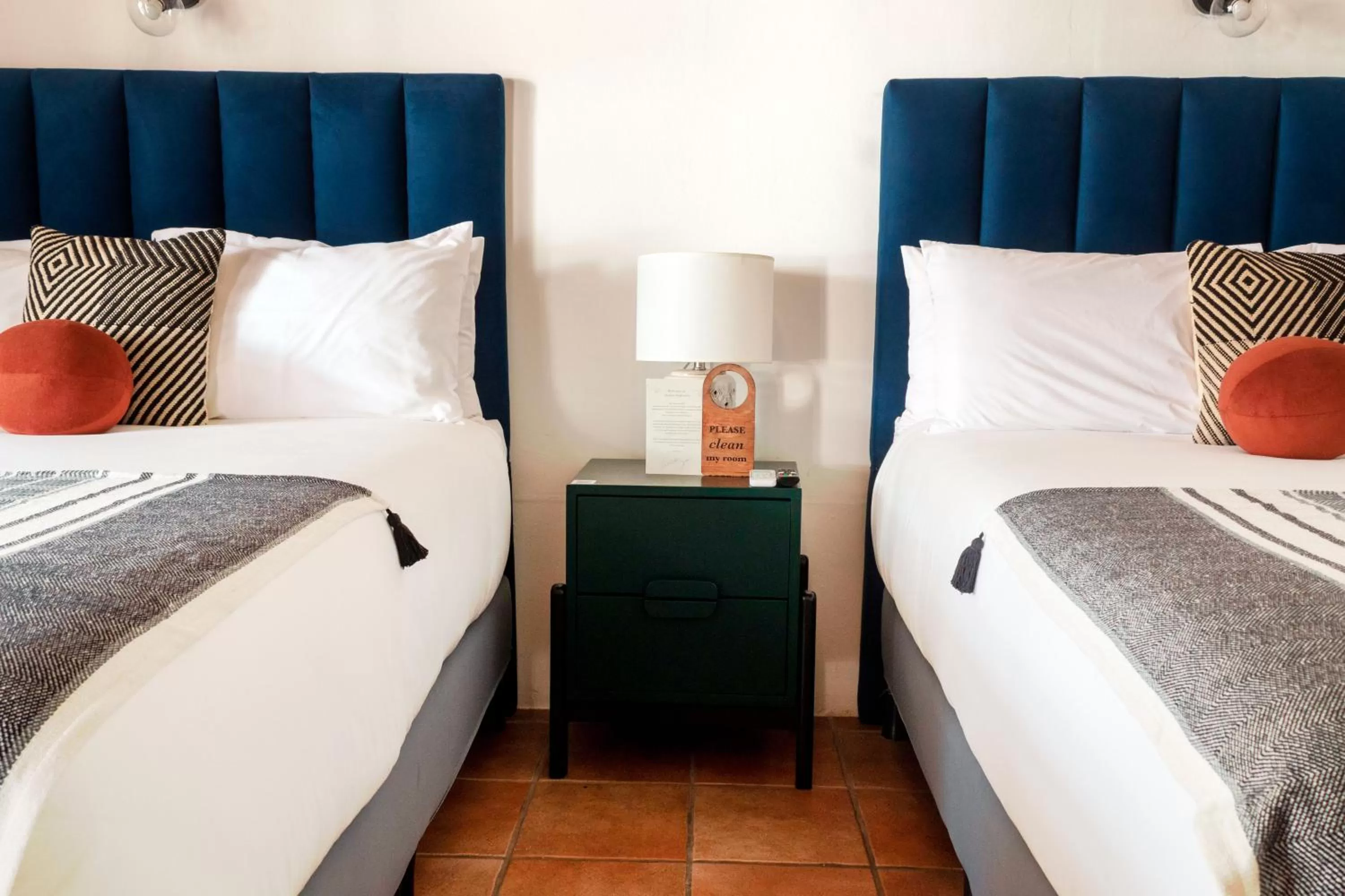 Decorative detail, Bed in Mestizo Antigua