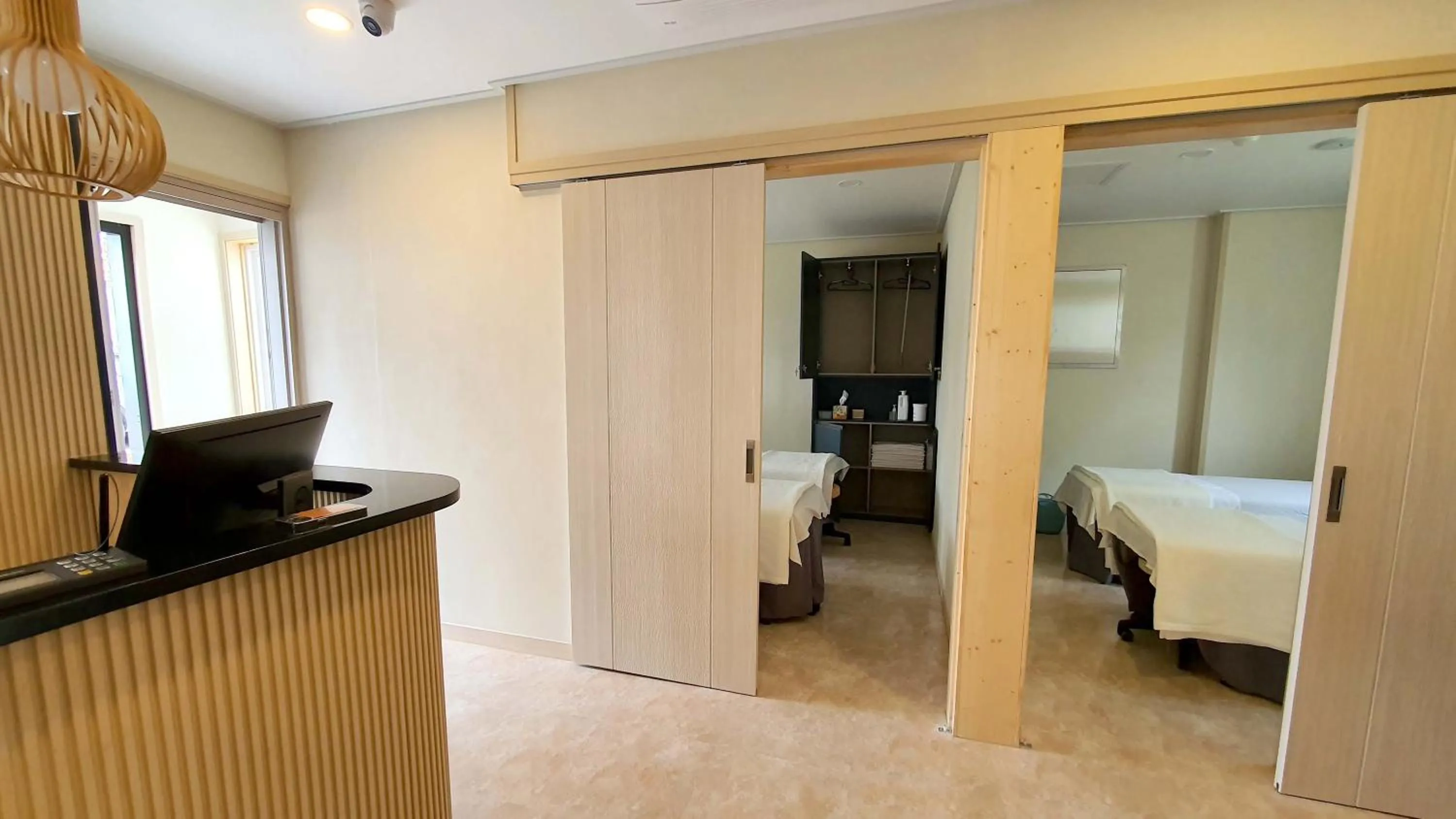 Massage, Bed in Benikea Hotel Jeju