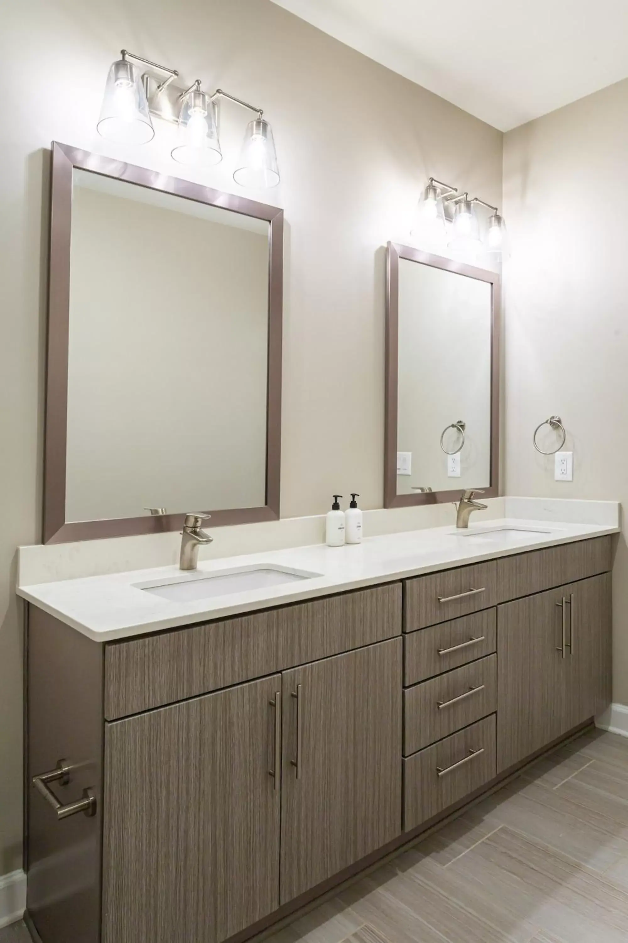 Bathroom in Kasa FreeMoreWest Charlotte Bathroom in Kasa FreeMoreWest Charlotte