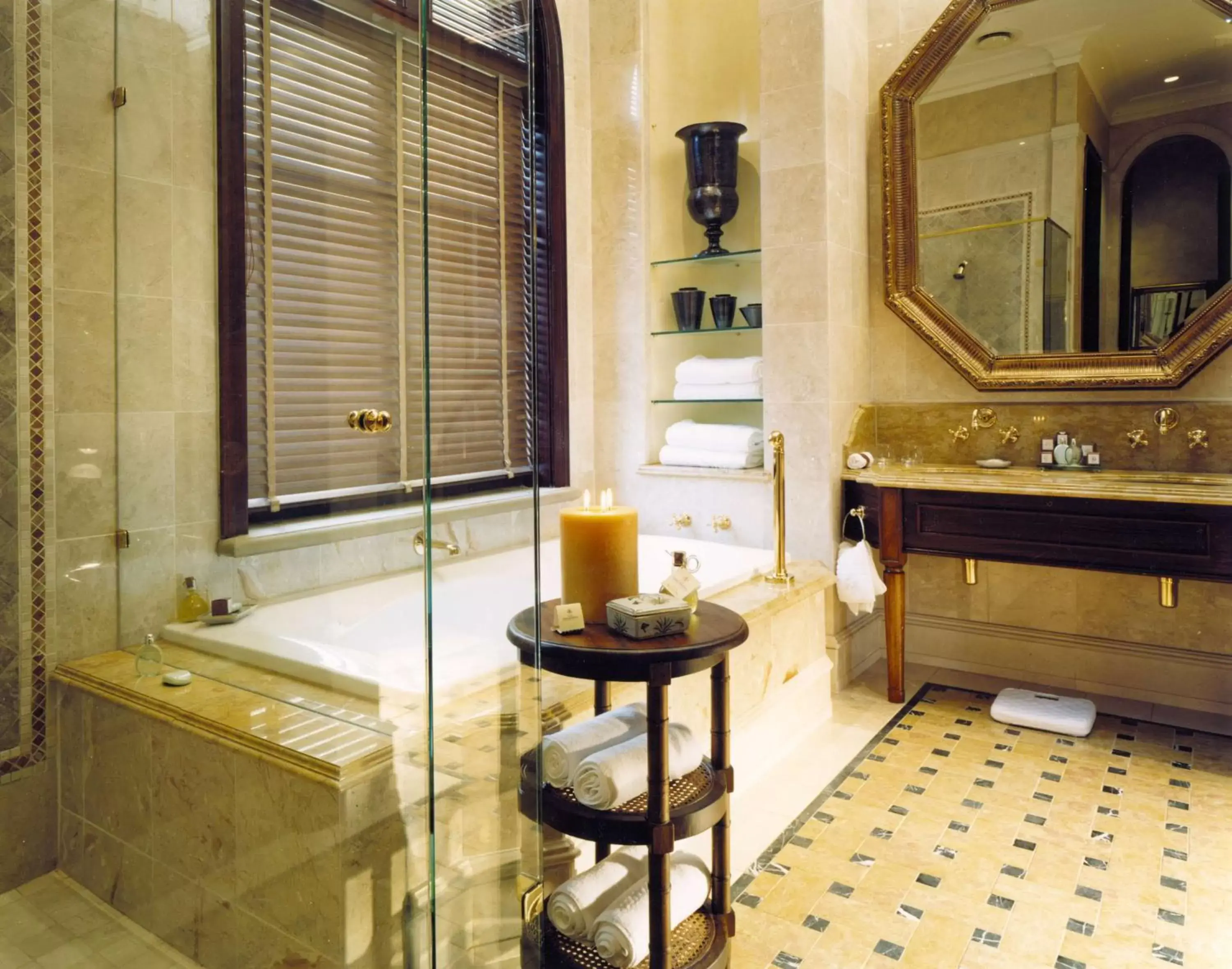 Bathroom in Palazzo Hotel