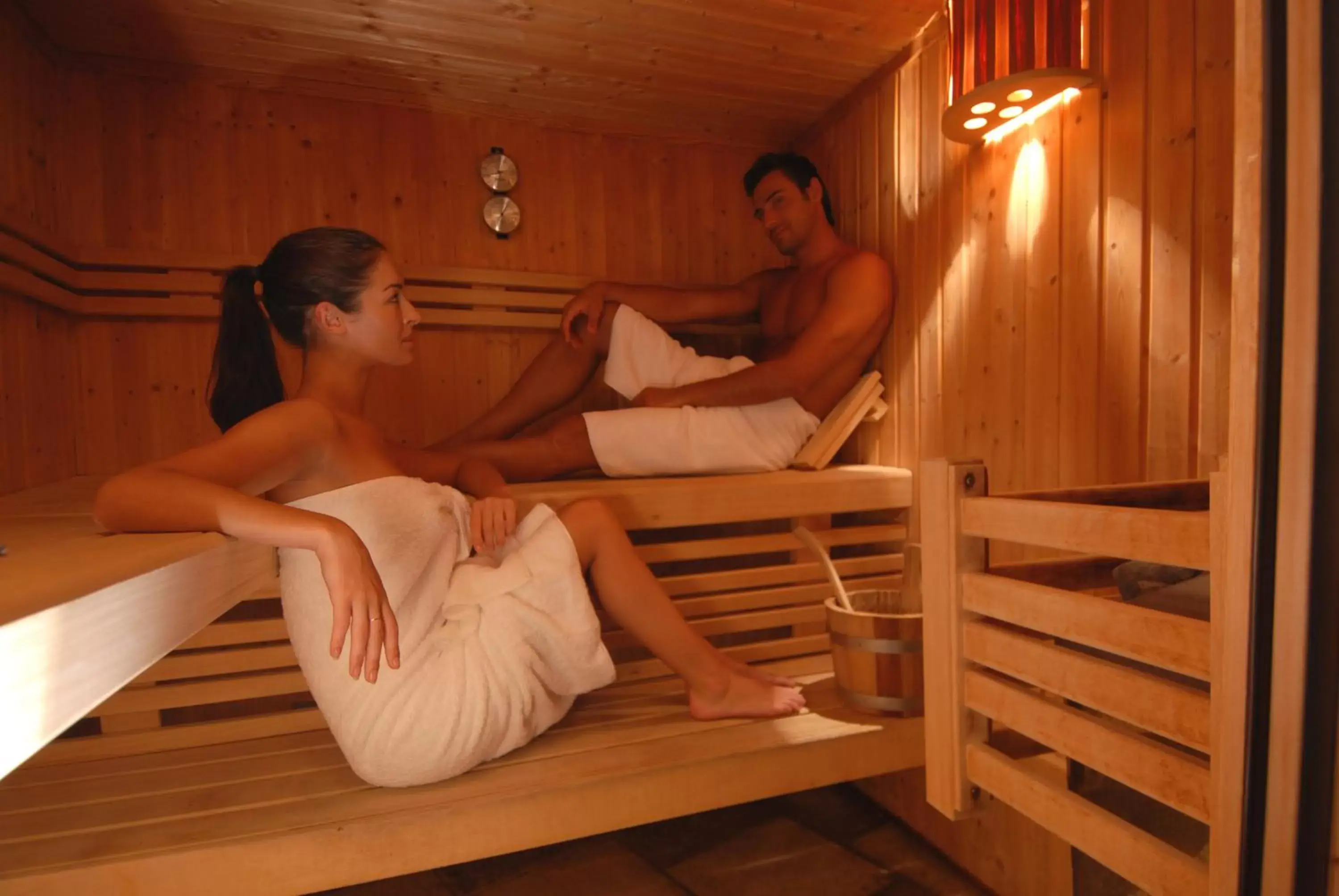 Sauna, Guests in Club Hotel Casino Loutraki