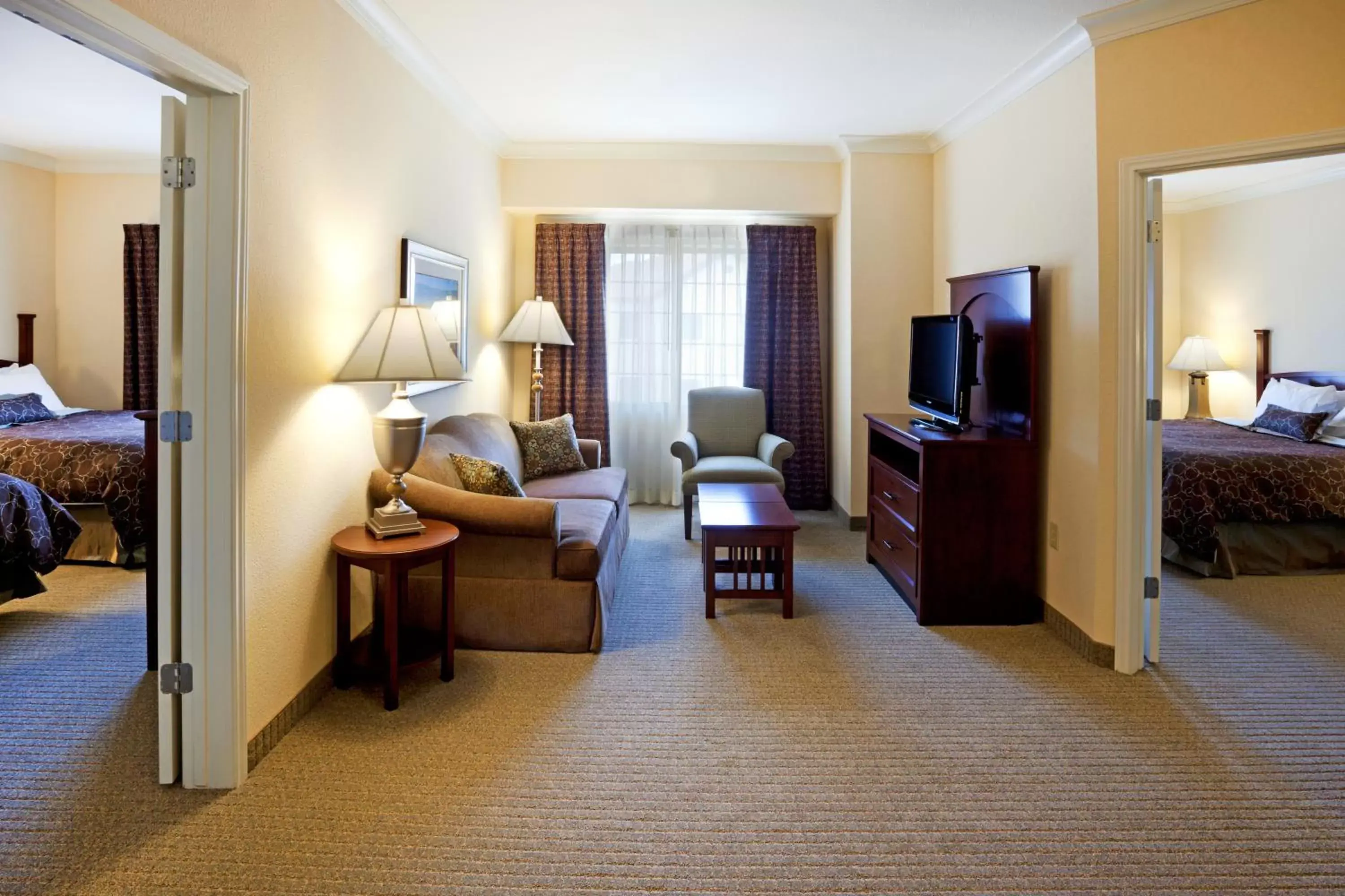 Photo of the whole room, Seating Area in Staybridge Suites San Antonio Sea World, an IHG Hotel