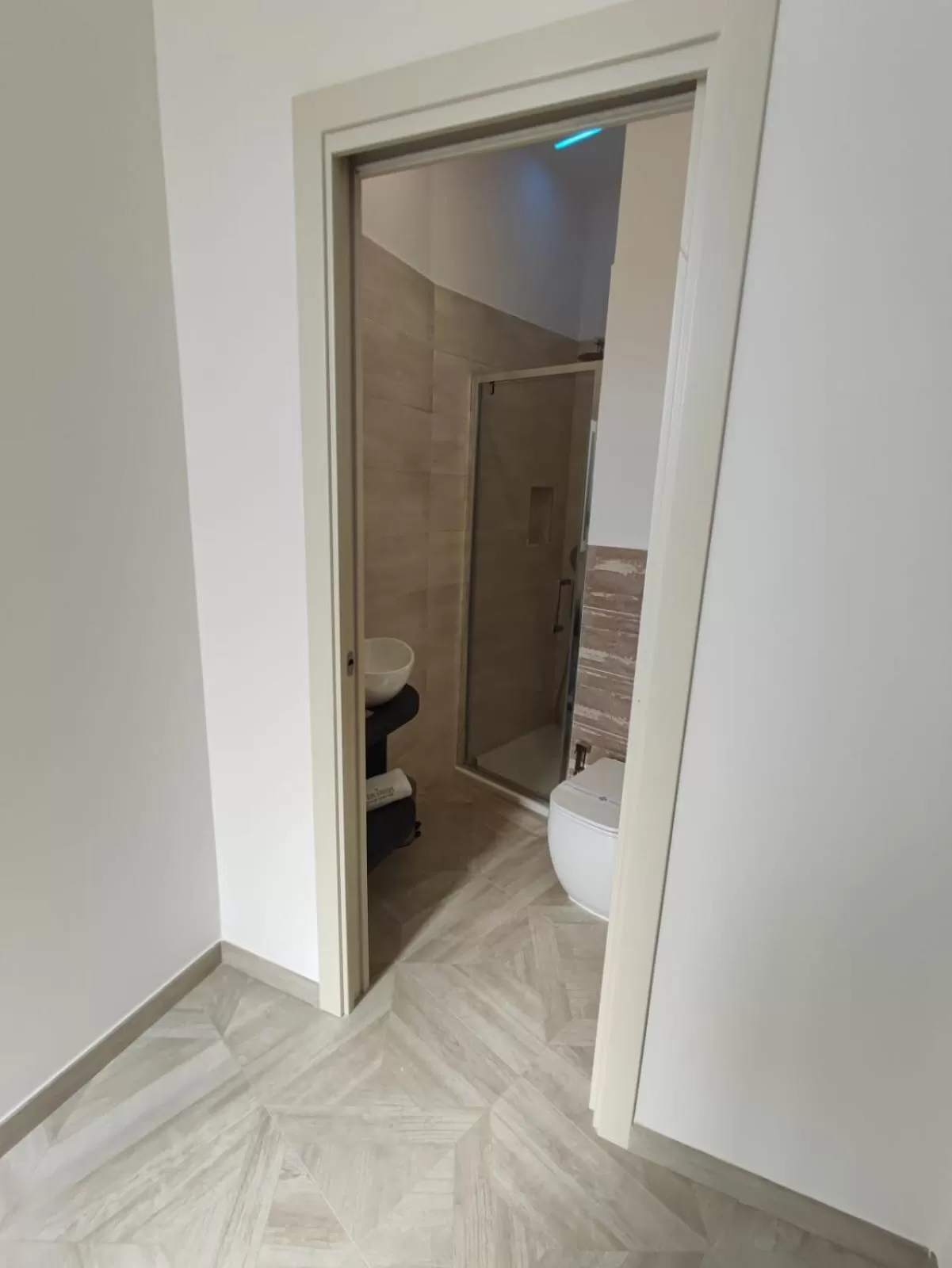 Bathroom in Twin Towers Naples Luxury