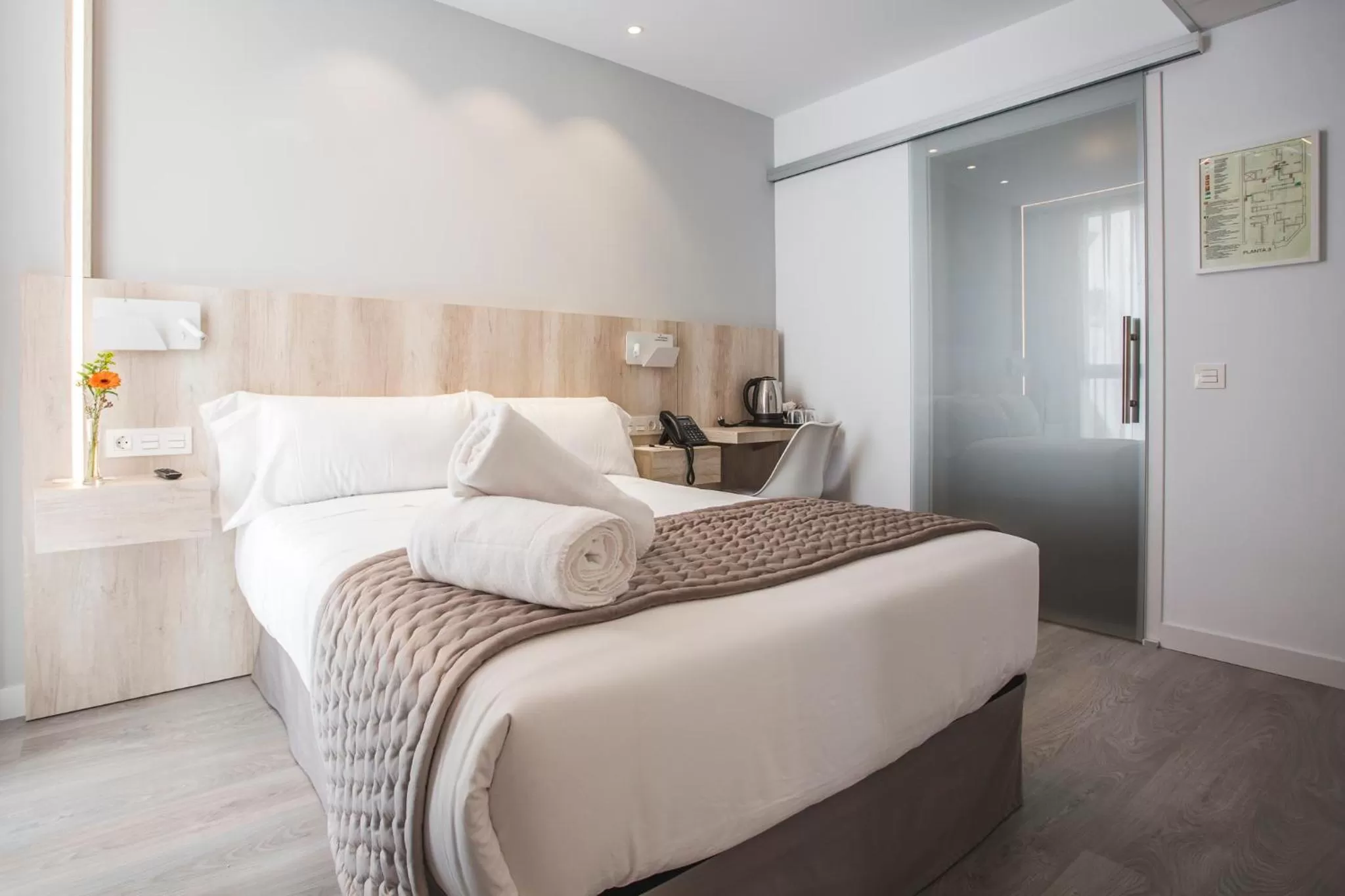 Facility for disabled guests, Bed in DWO Ábaster