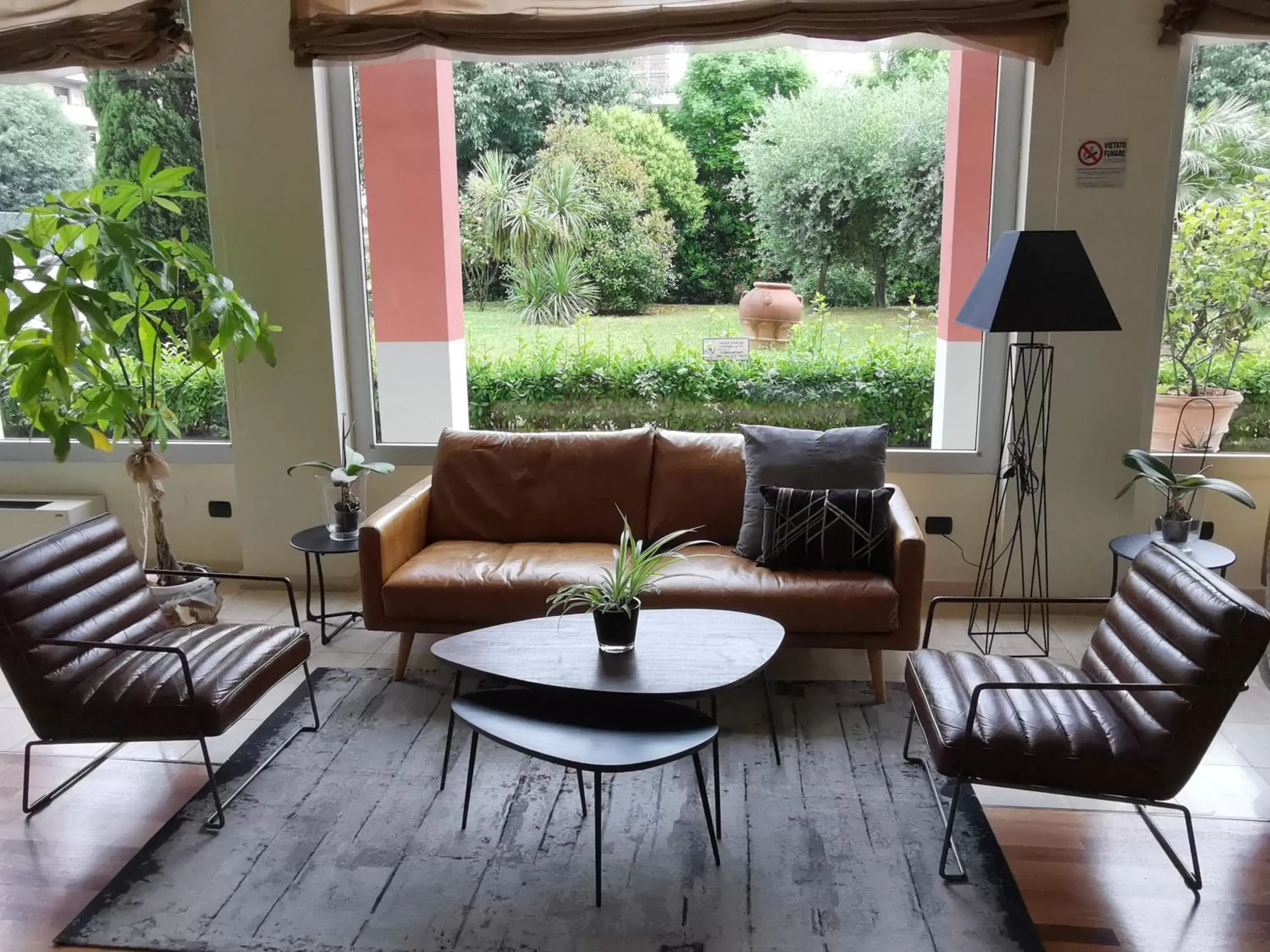 Seating area in Charme Hotel