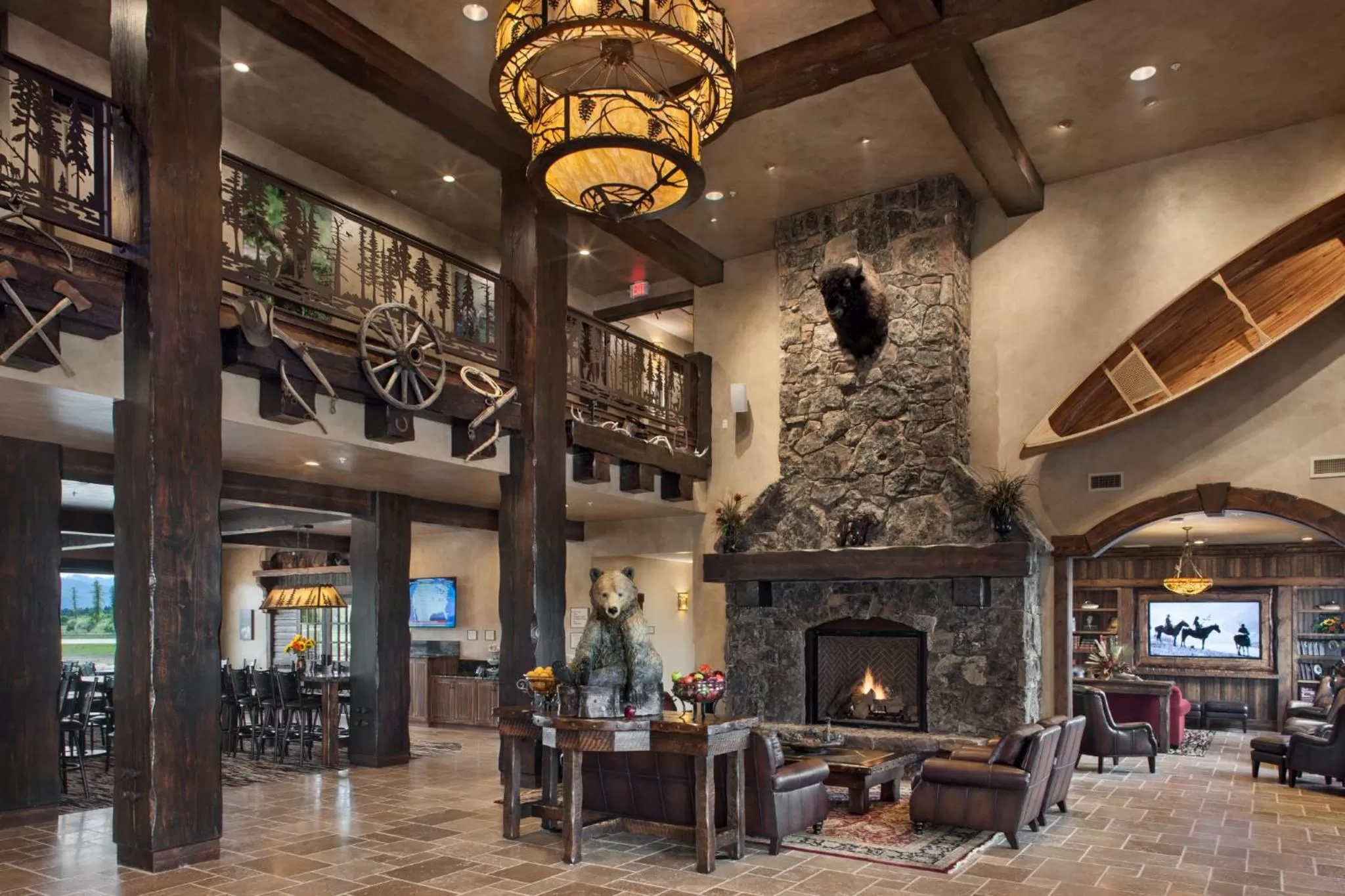Lobby or reception in Glacier International Lodge