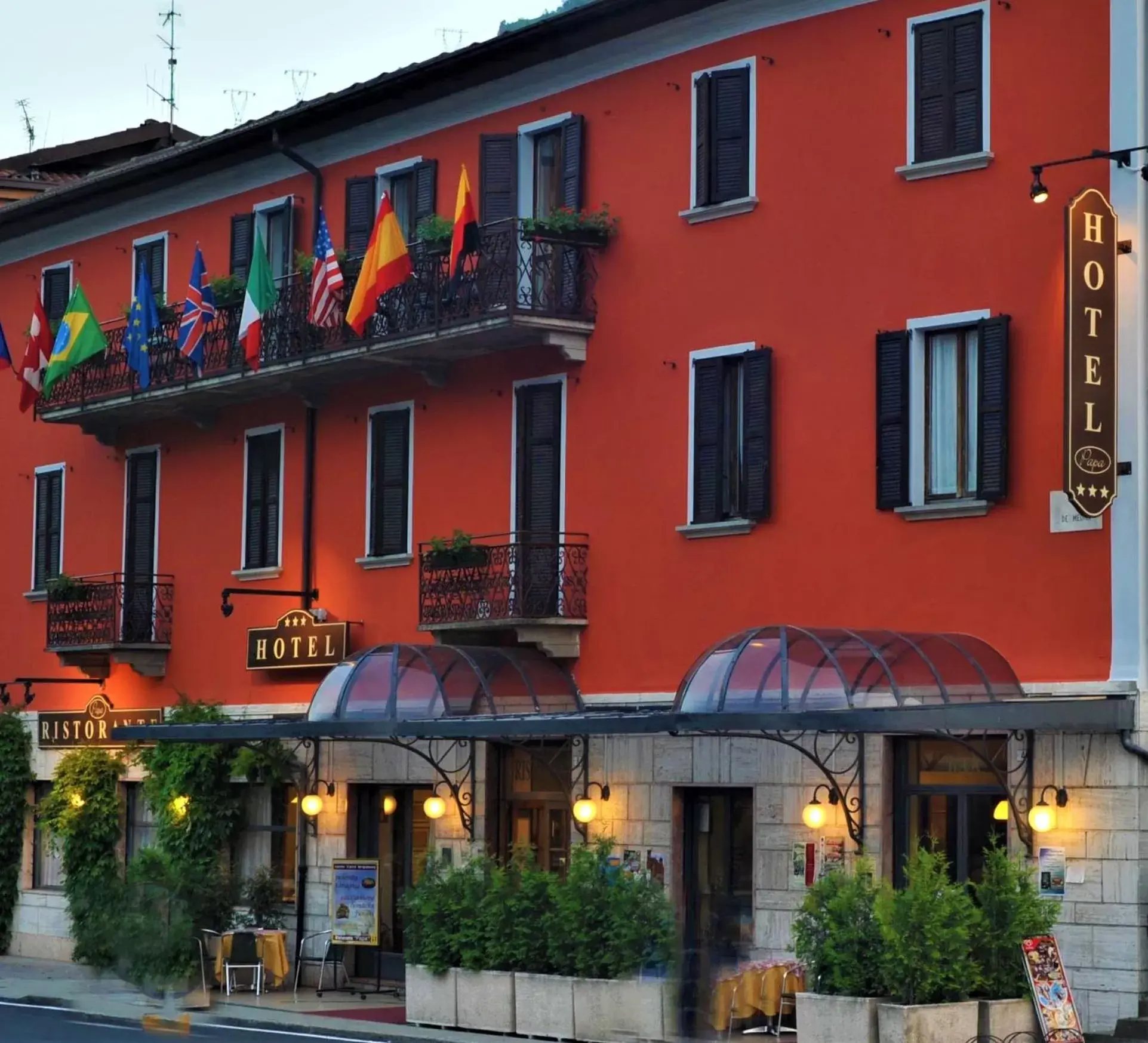 Property building in Bes Hotel Papa San Pellegrino Terme