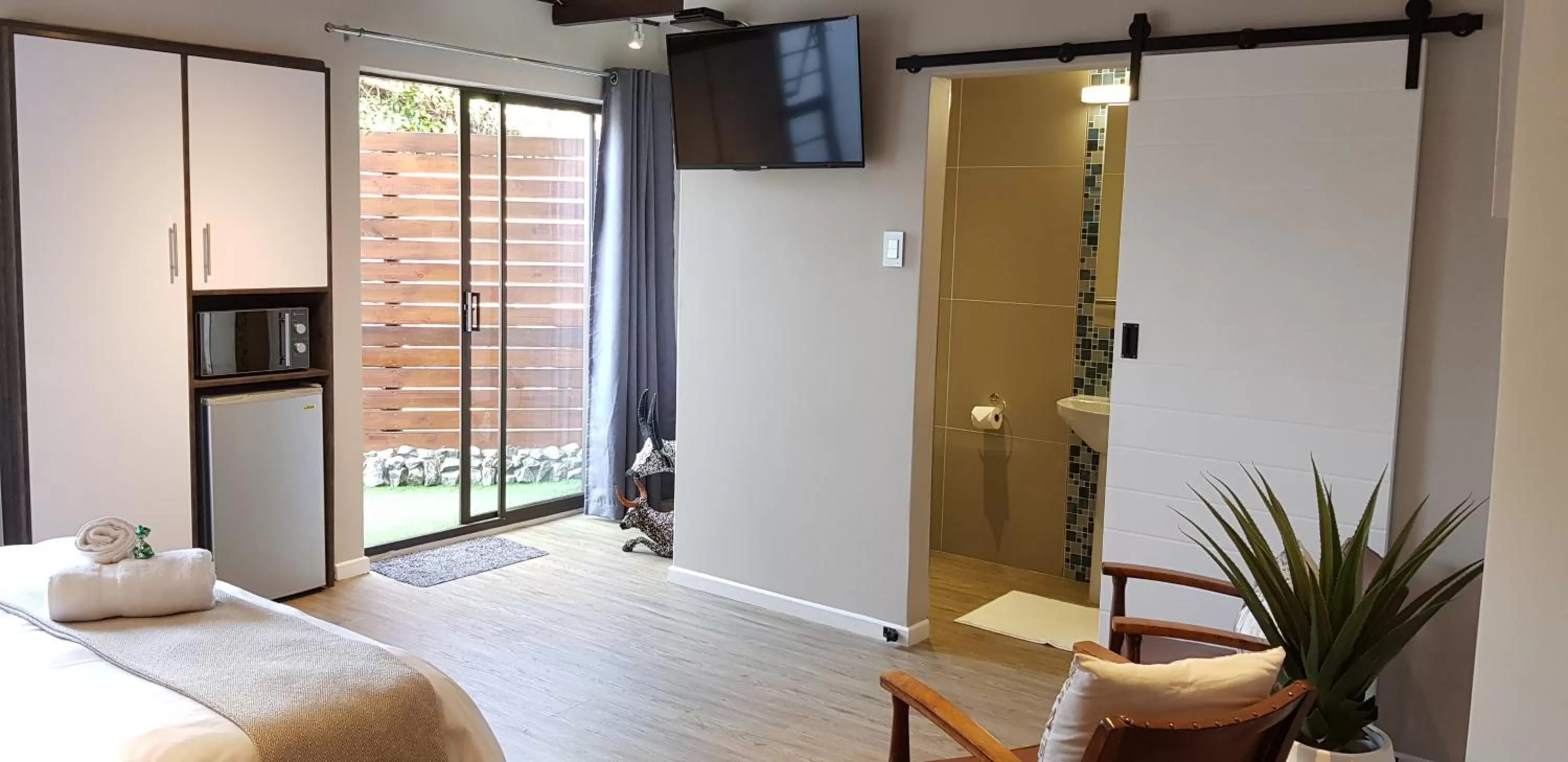 Bedroom, Bed in The Hillcrest Guesthouse