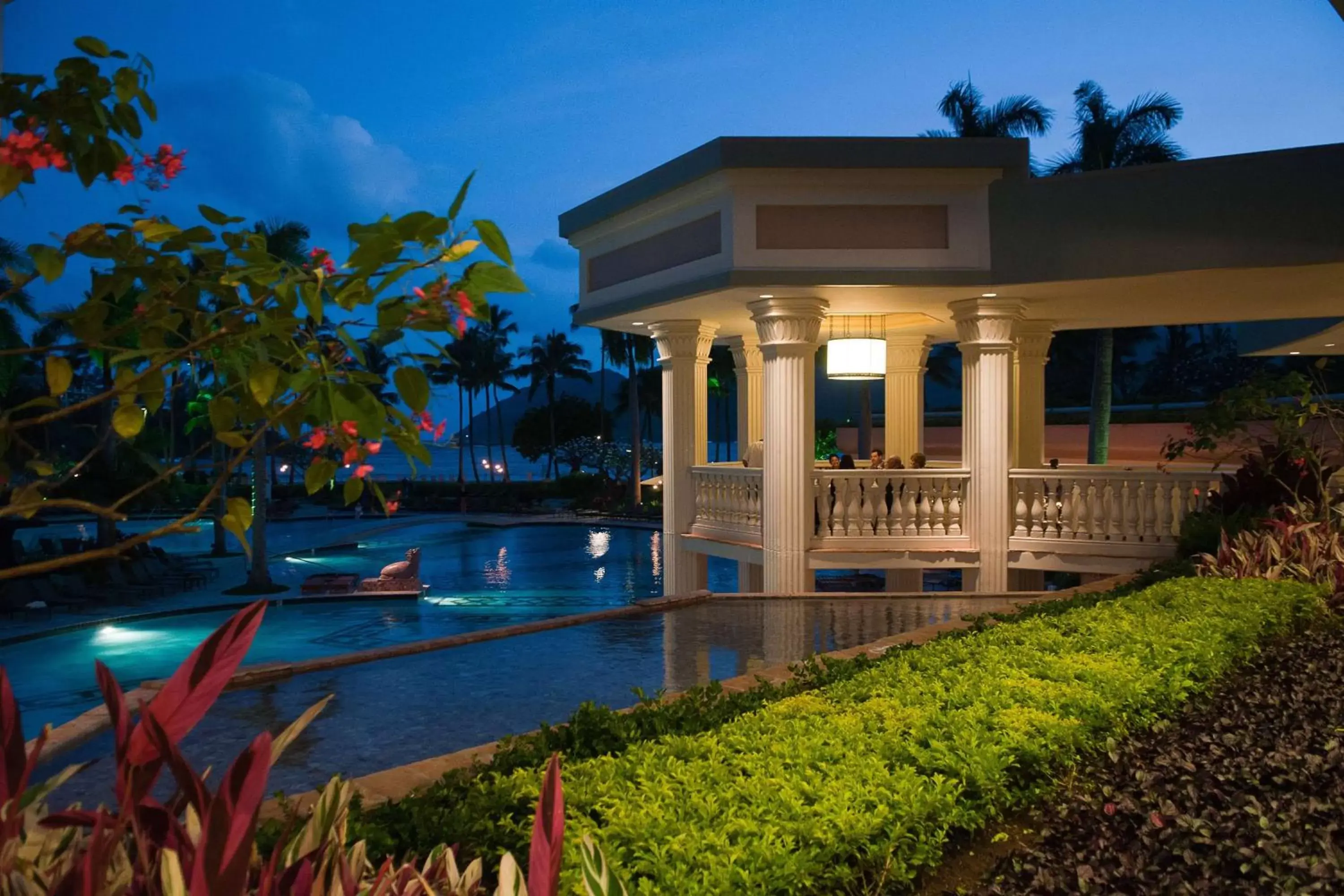 Patio, Swimming Pool in The Royal Sonesta Kauai Resort Lihue