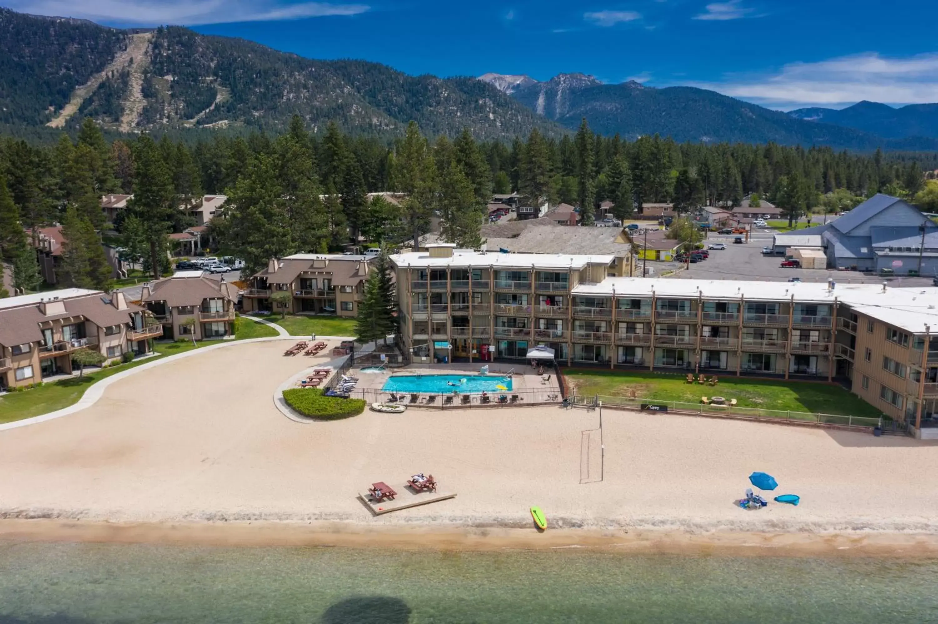 Property building, Bird's-eye View in Tahoe Lakeshore Lodge & Spa