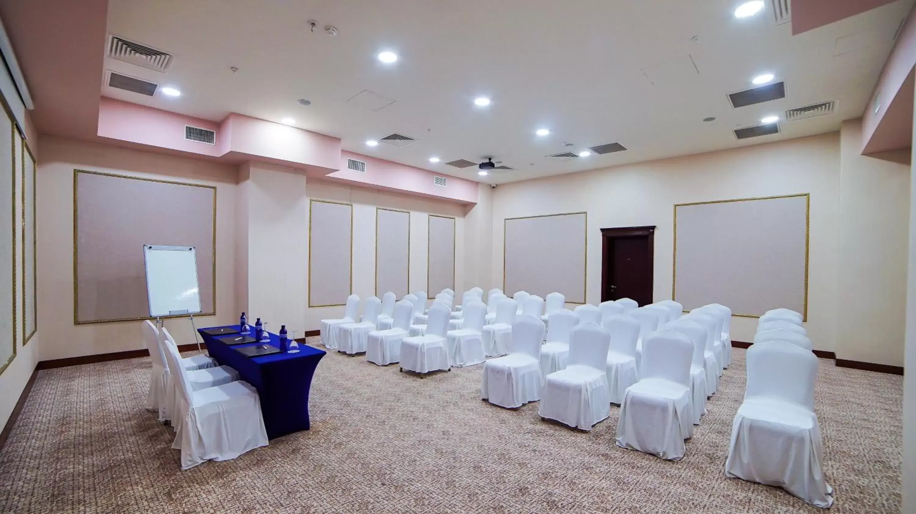 Meeting/conference room in Wyndham Batumi