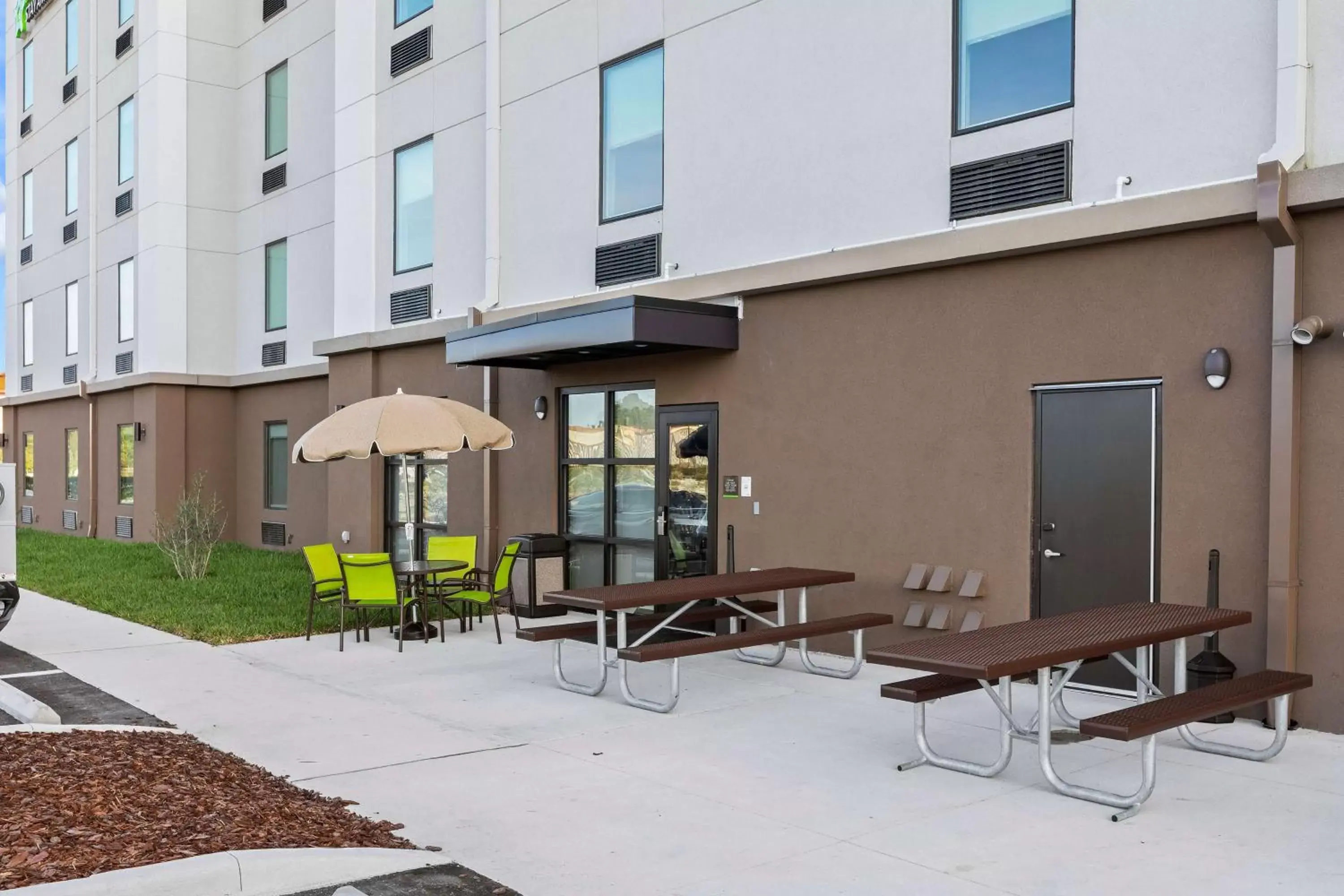 Property building in Extended Stay America Premier Suites - Fredericksburg