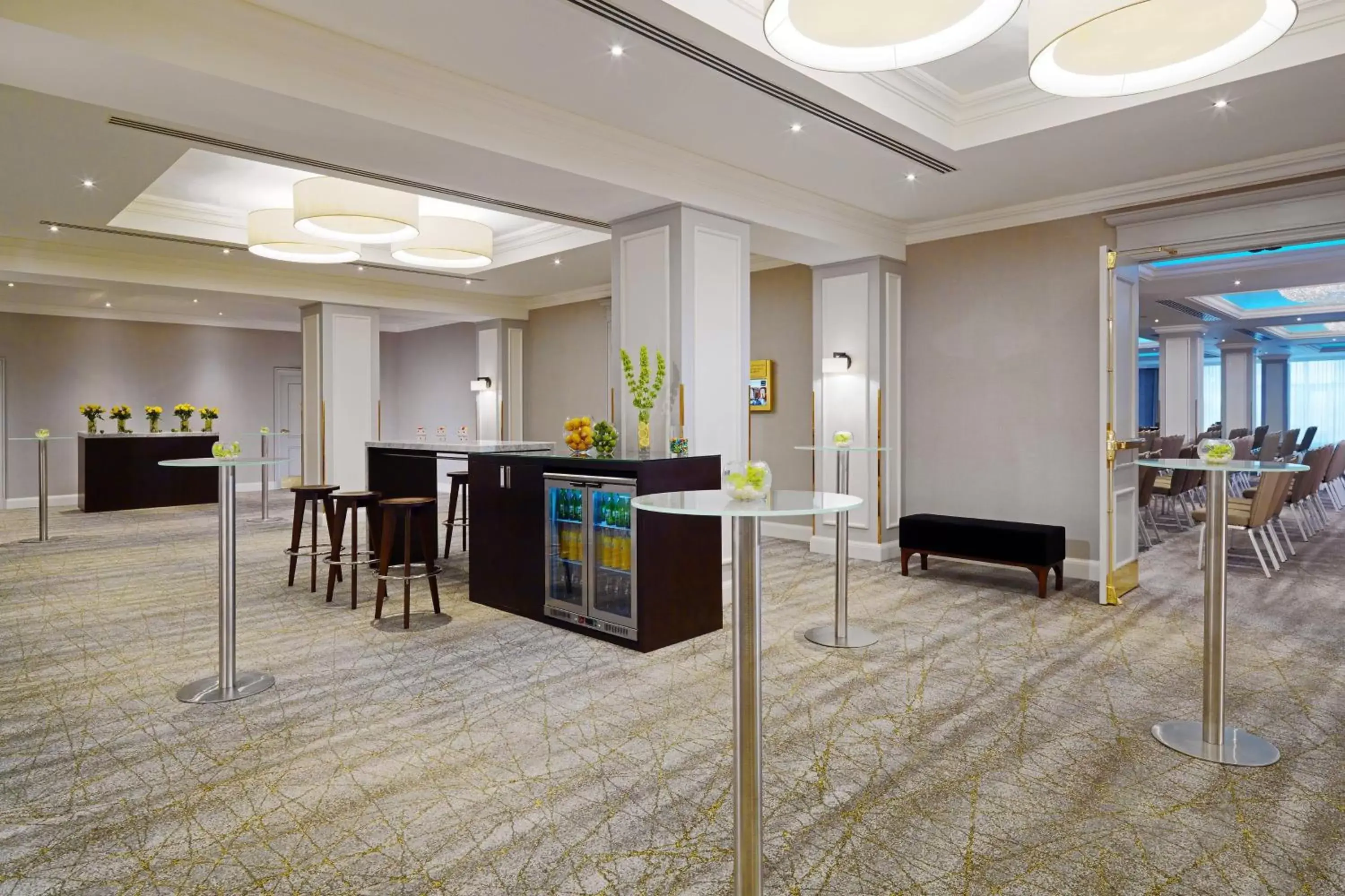 Meeting/conference room, Lobby/Reception in Armenia Marriott Hotel Yerevan