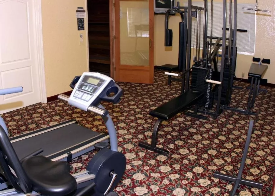 Fitness centre/facilities in Murphys Suites
