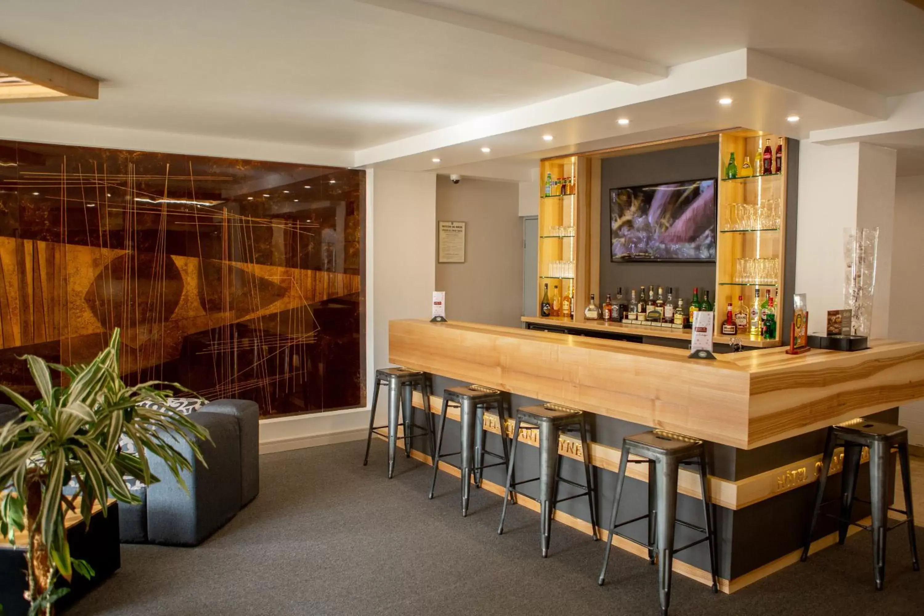 Lobby or reception, Lounge/Bar in Hotel Chantereyne