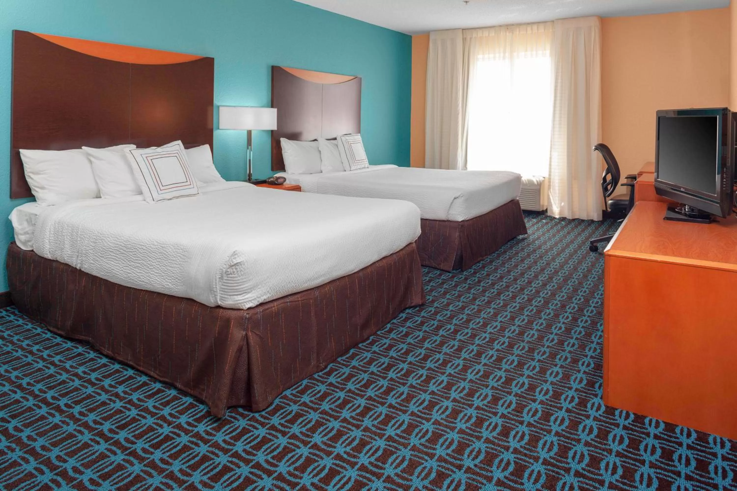 Queen Room with Two Queen Beds - Hearing Accessible in Fairfield Inn and Suites by Marriott Seymour