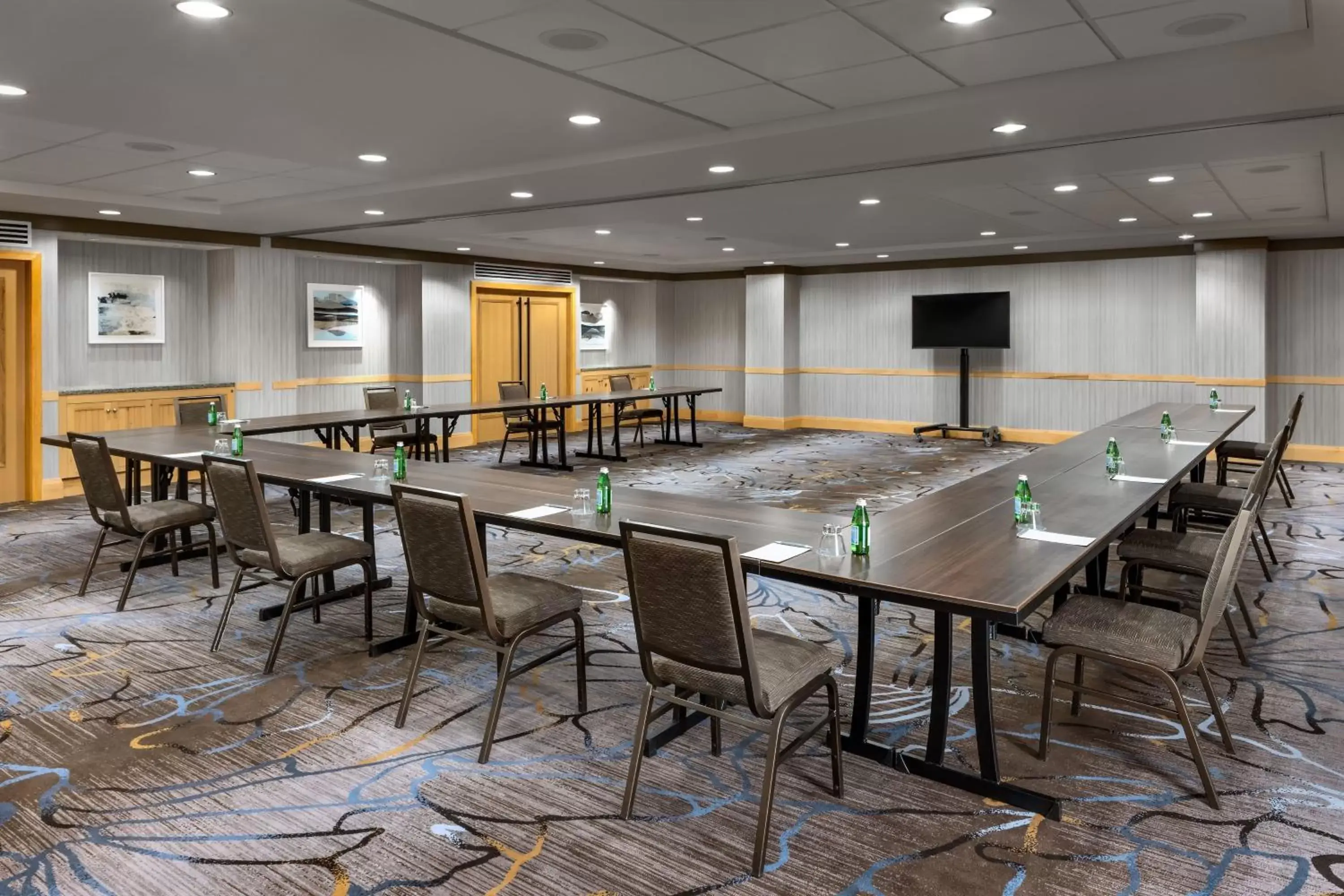 Meeting/conference room in The Westin Resort & Spa, Whistler