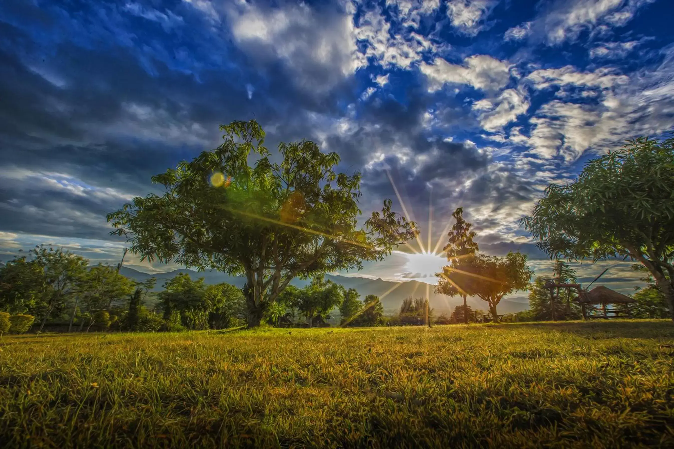 Sunset, Garden in Romantic Time Mountain Resort