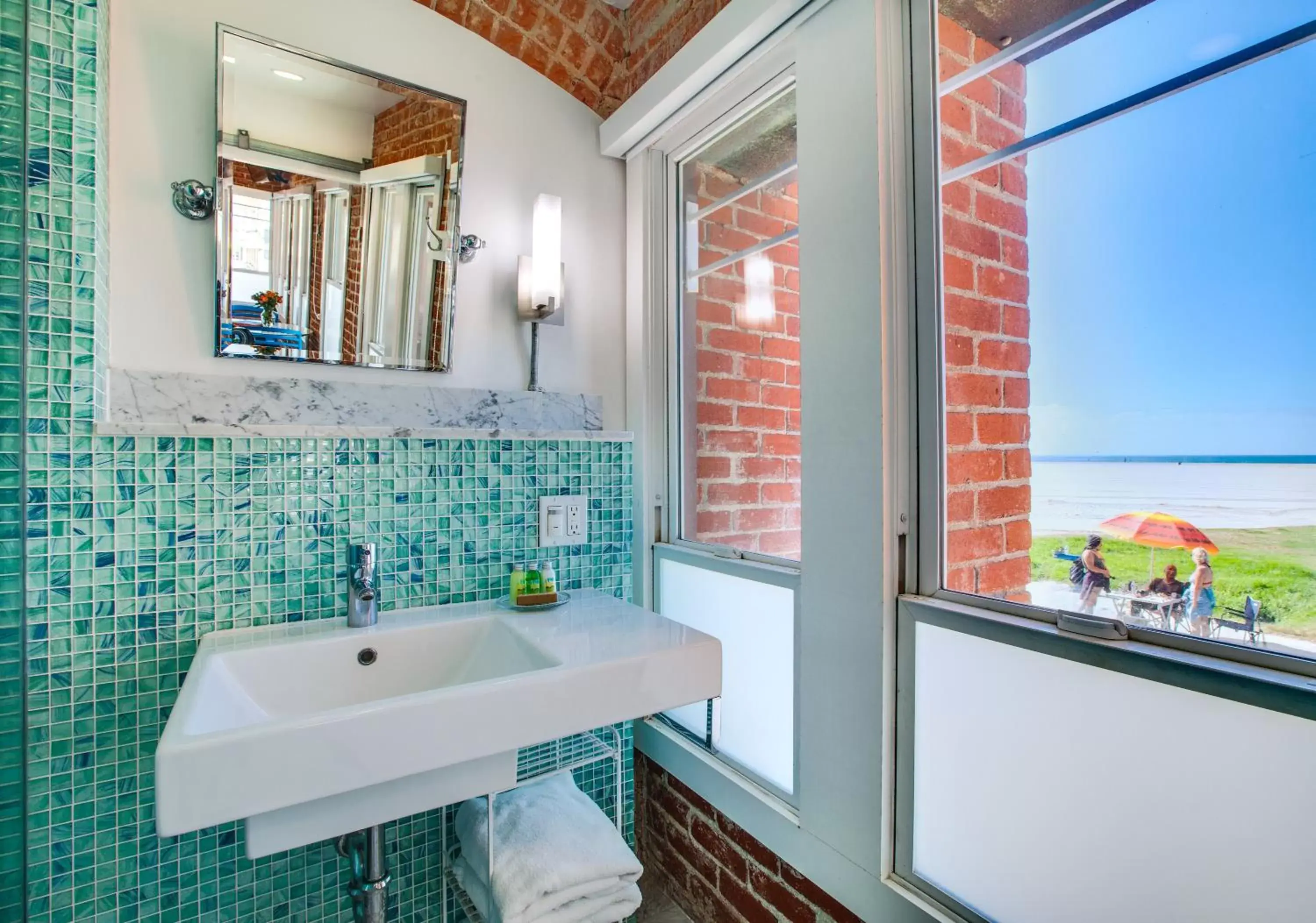 Bathroom in Venice Breeze Suites