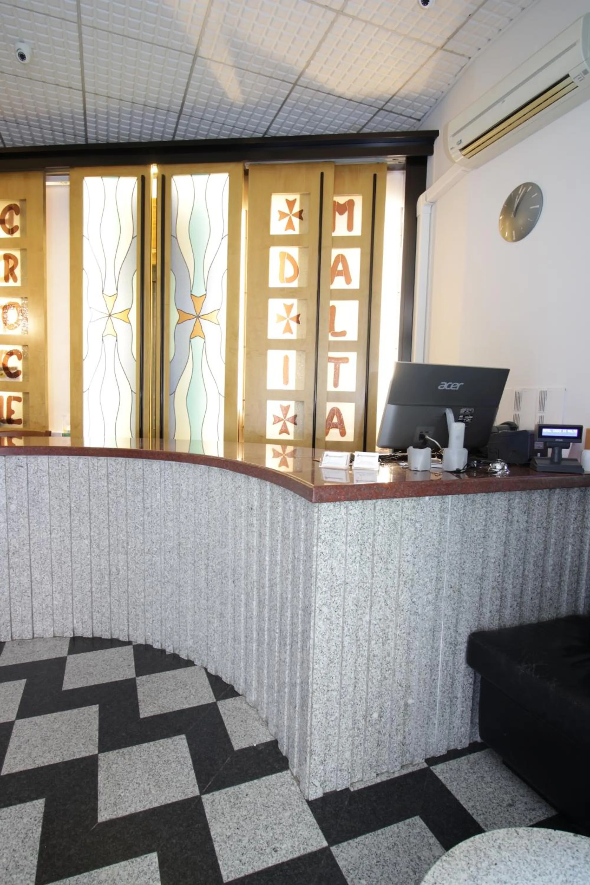 Lobby or reception in Hotel Croce Di Malta