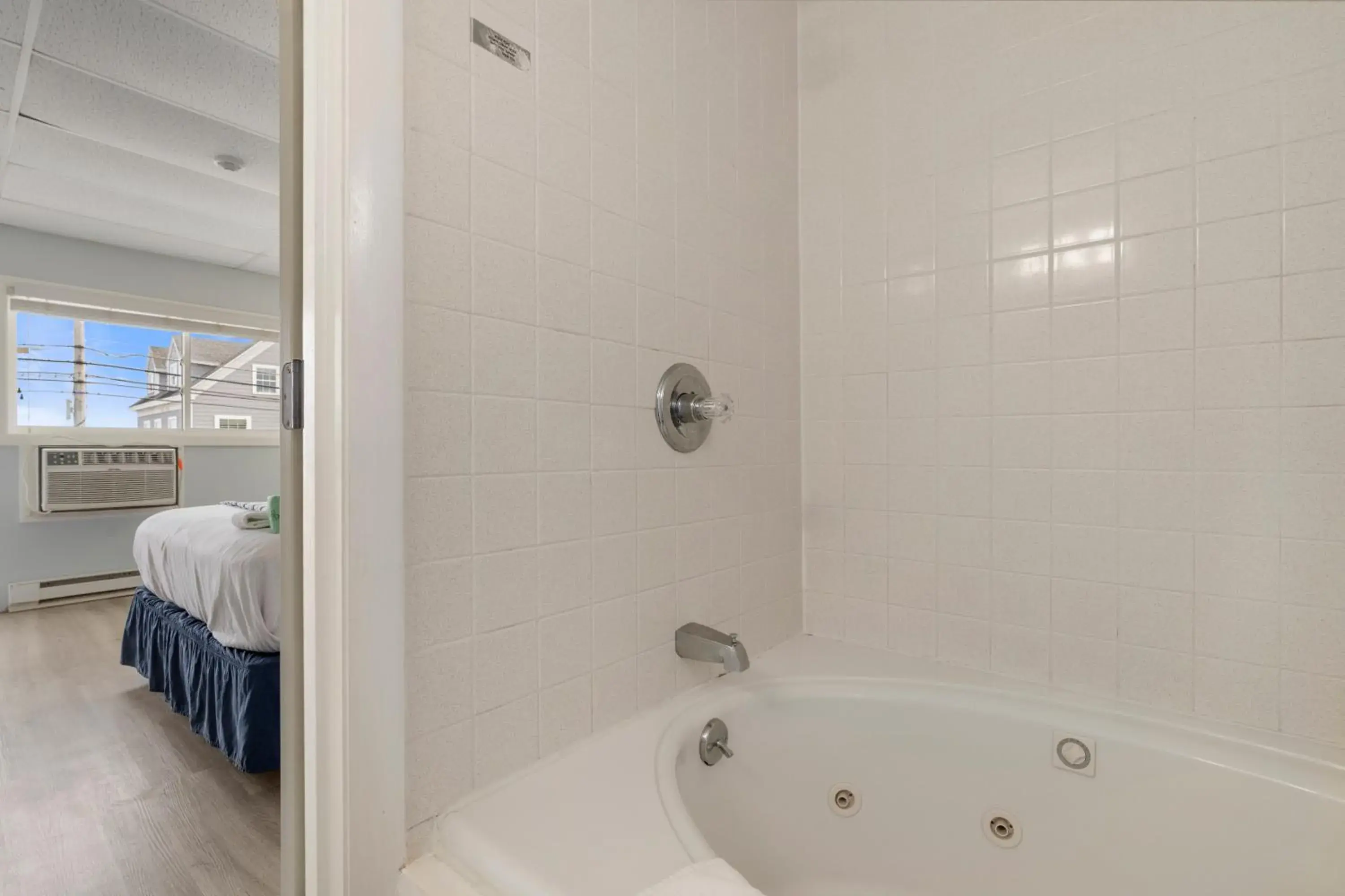 Bathroom in America's Best Value Inn Mt Royal Motel