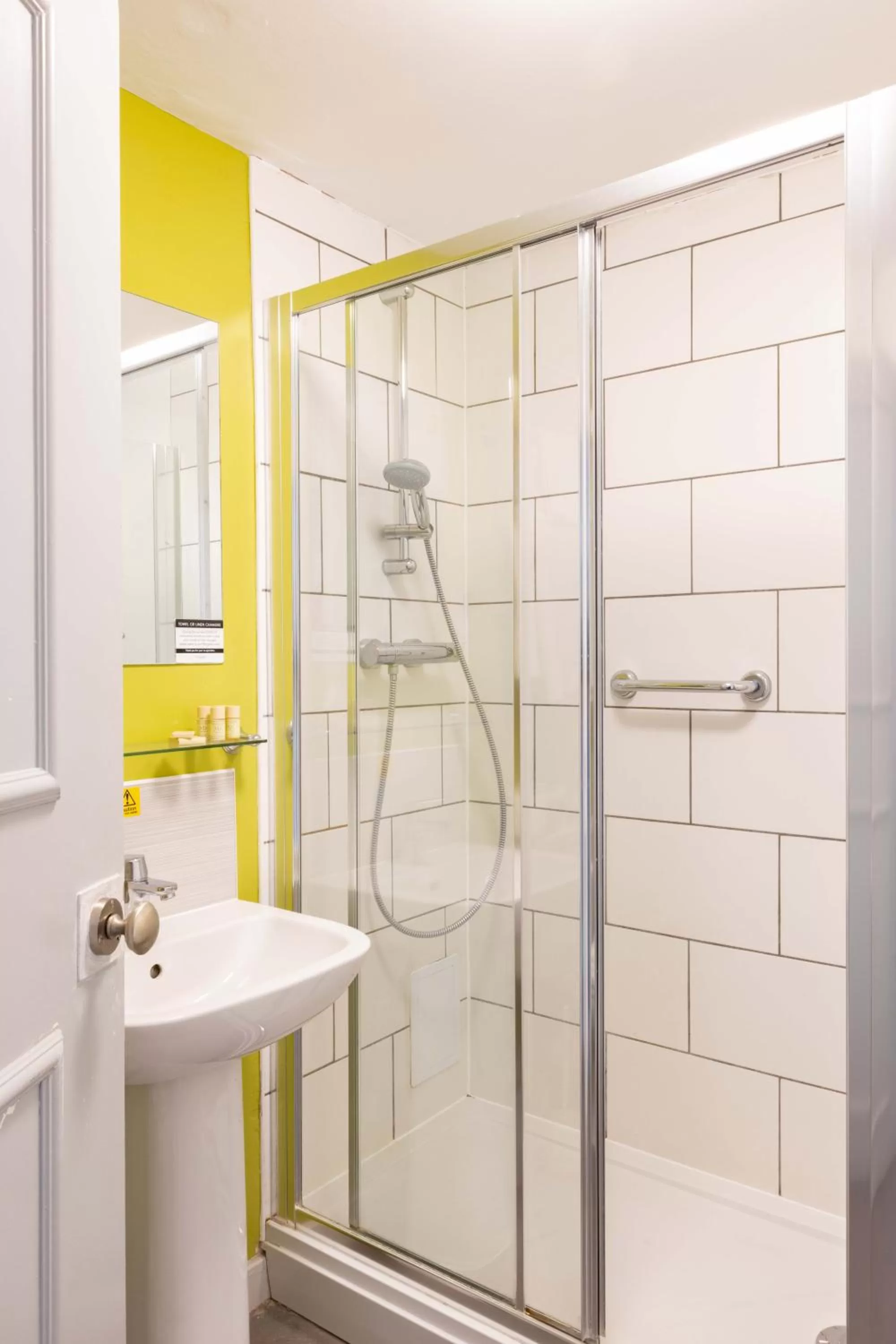 Bathroom in The Caledonian New Southlands Hotel