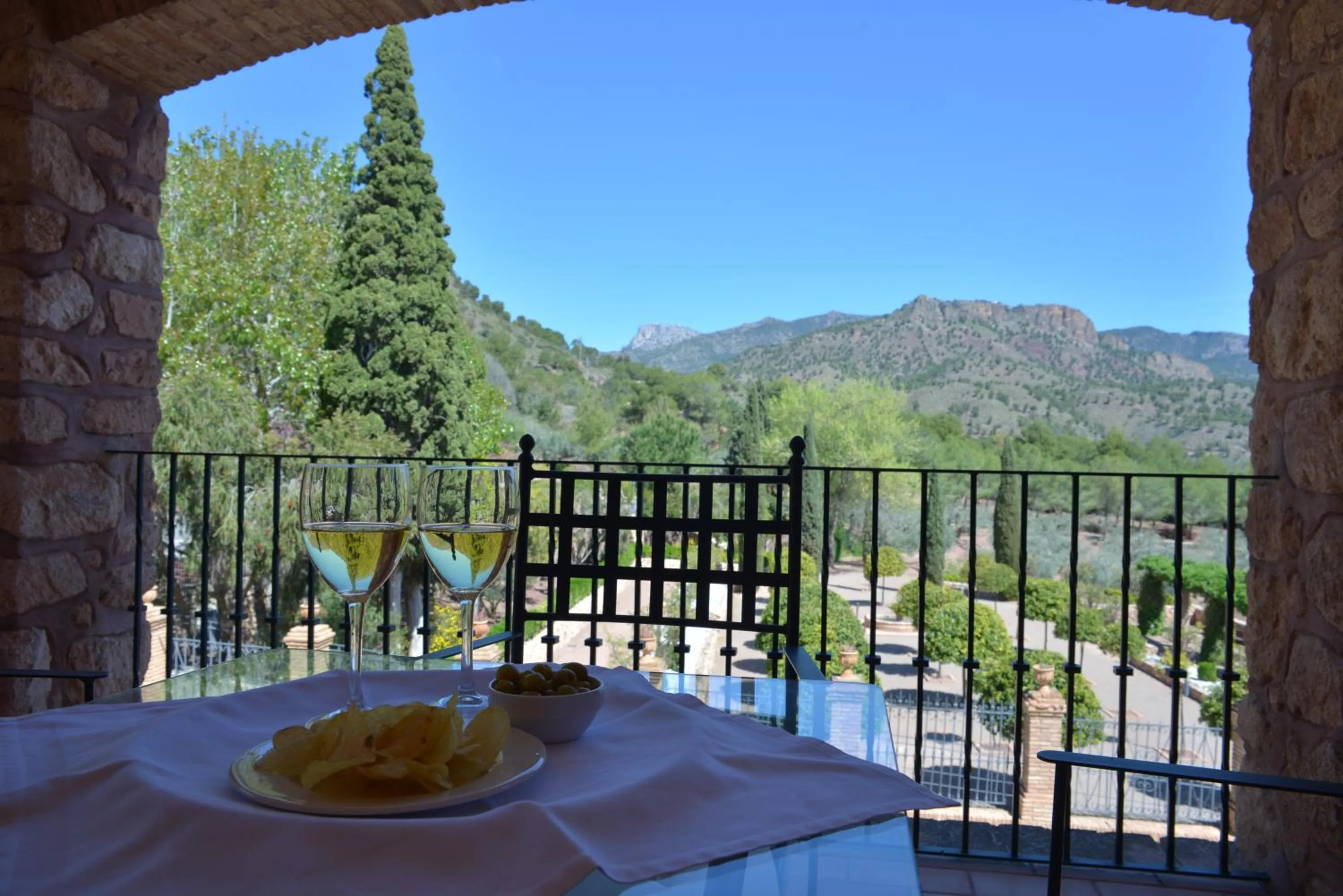 Mountain view in Jardines de La Santa
